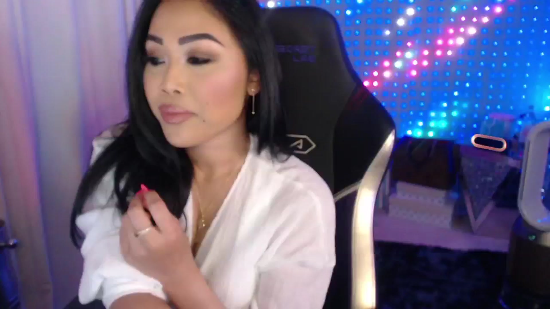 Gallery image thumbnail from SinCityVEE's myfreecams stream on, 06/27/2024, 07:44 image 2 of 20