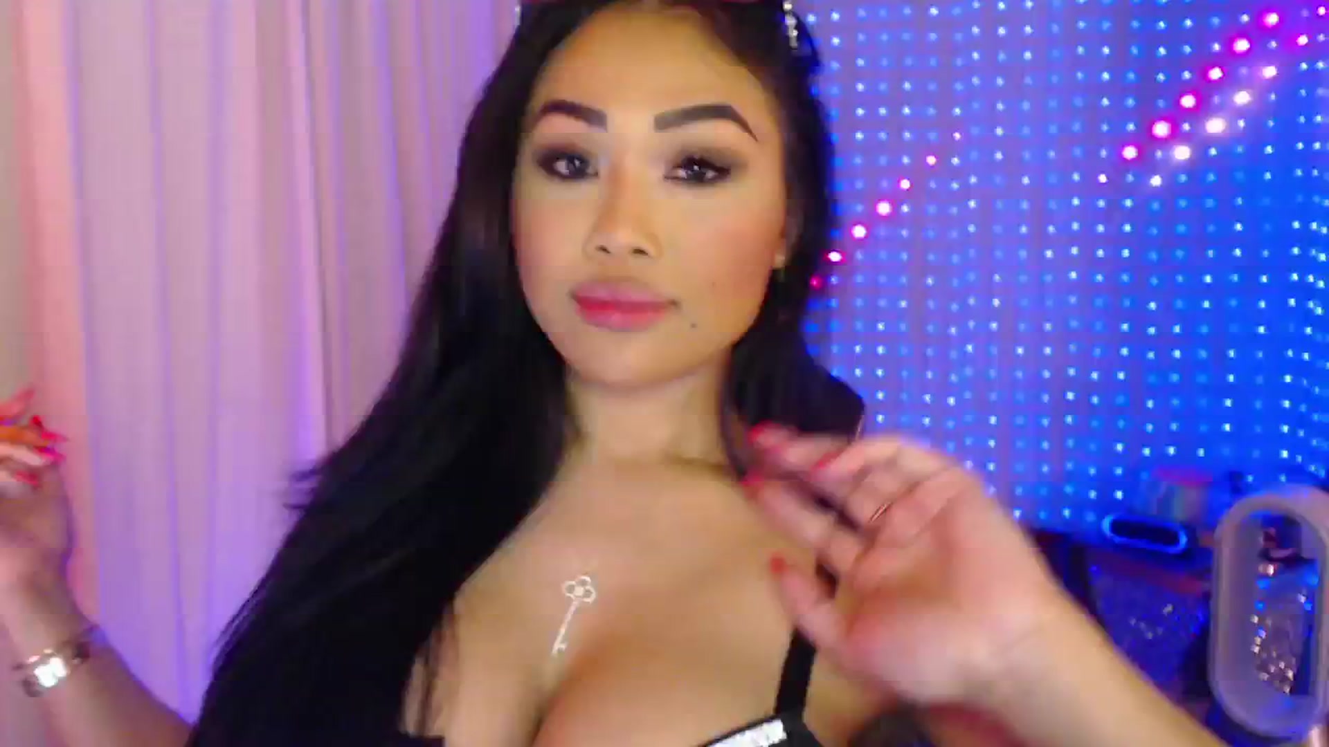 Gallery image thumbnail from SinCityVEE's myfreecams stream on, 06/29/2024, 11:14 image 8 of 20