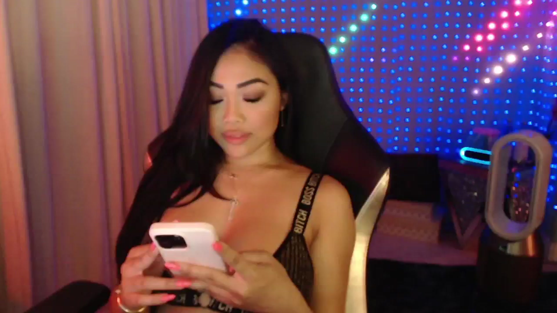 Gallery image thumbnail from SinCityVEE's myfreecams stream on, 07/01/2024, 05:27 image 9 of 20