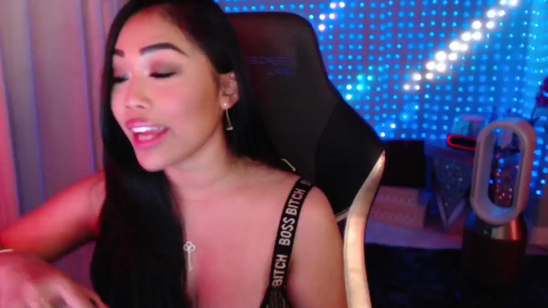 Gallery image thumbnail from SinCityVEE's myfreecams stream on, 07/01/2024, 10:22 image 12 of 20
