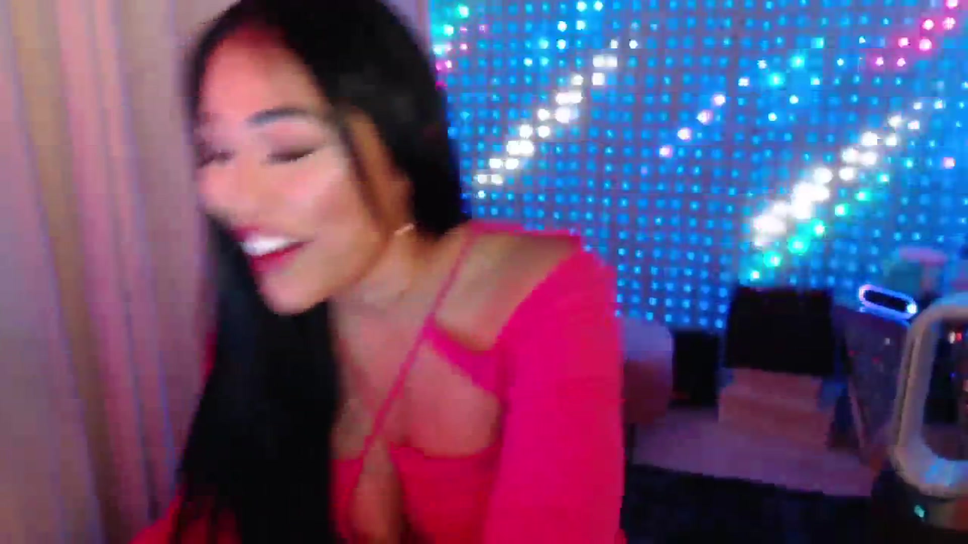 Gallery image thumbnail from SinCityVEE's myfreecams stream on, 07/13/2024, 10:17 image 12 of 20