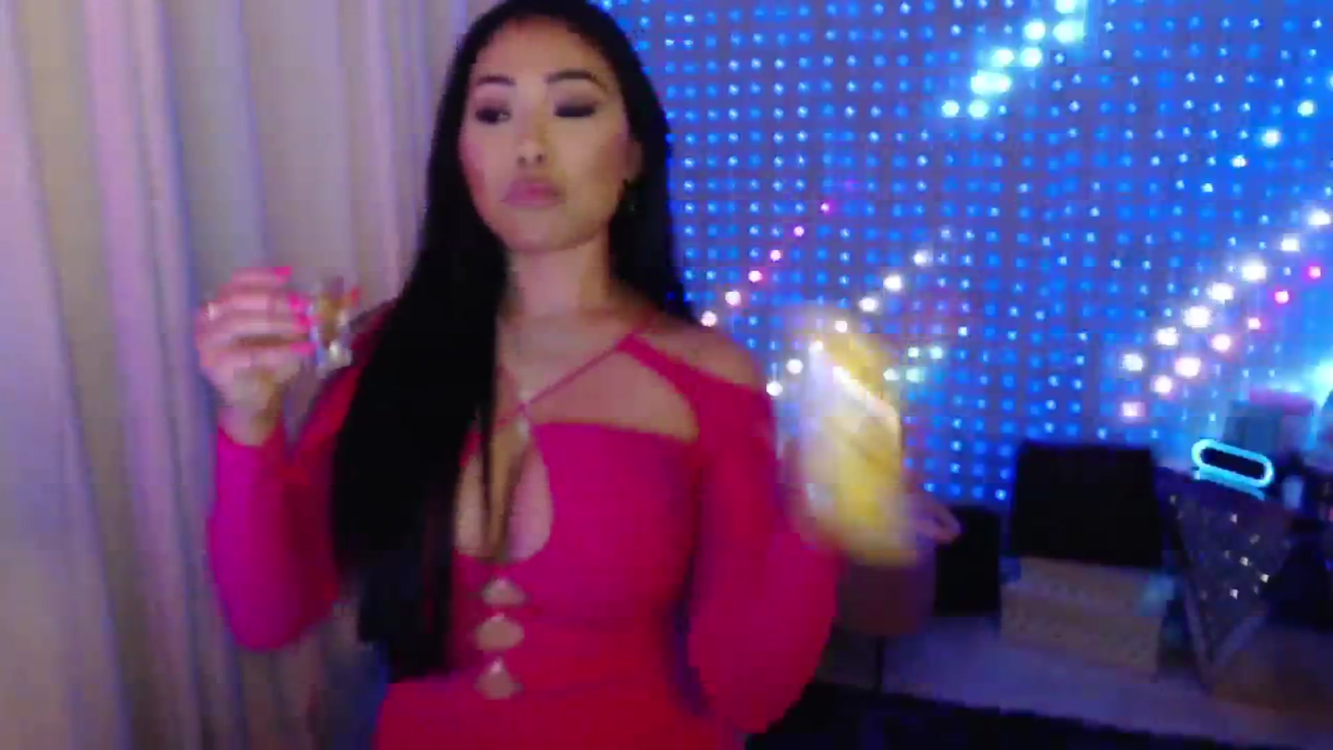 Gallery image thumbnail from SinCityVEE's myfreecams stream on, 07/13/2024, 10:17 image 7 of 20