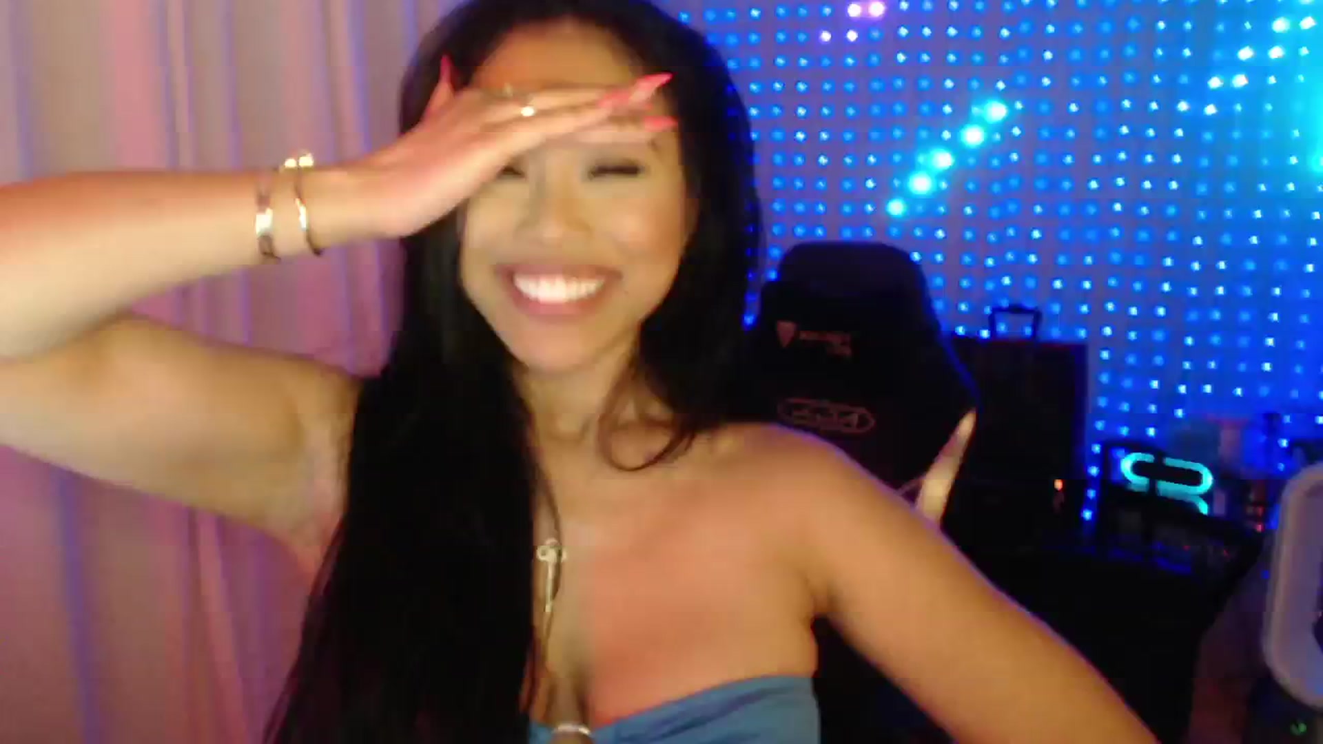 Gallery image thumbnail from SinCityVEE's myfreecams stream on, 07/20/2024, 08:54 image 6 of 20