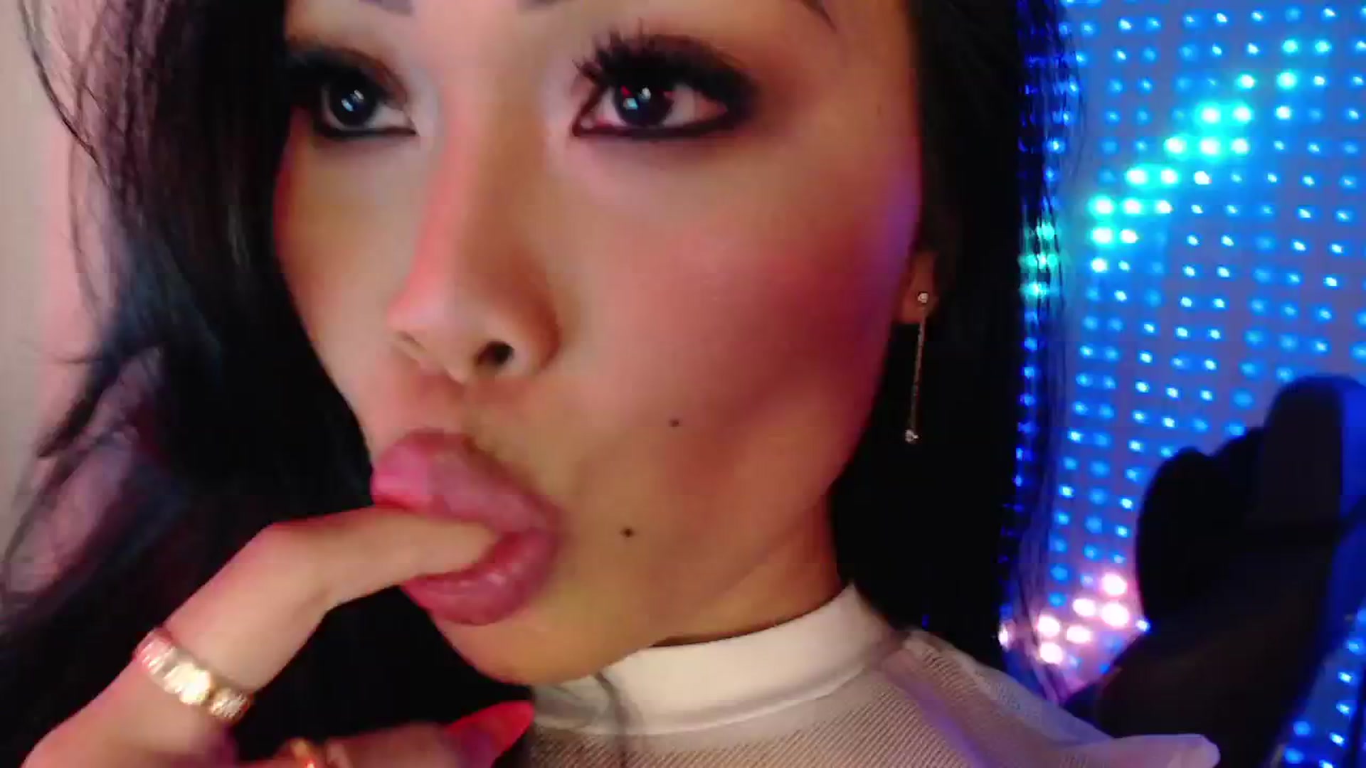 Gallery image thumbnail from SinCityVEE's myfreecams stream on, 07/21/2024, 10:10 image 9 of 20