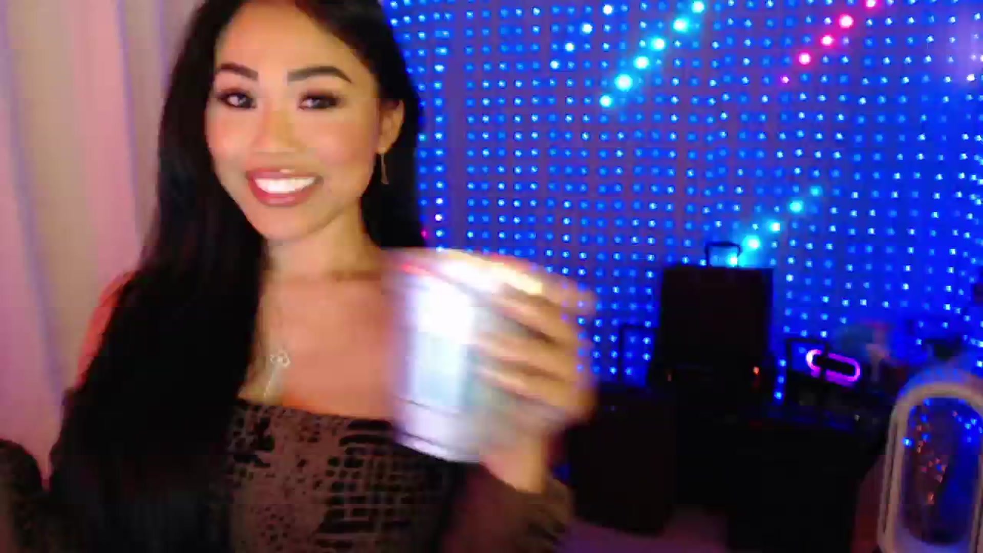 Gallery image thumbnail from SinCityVEE's myfreecams stream on, 07/30/2024, 08:57 image 5 of 20