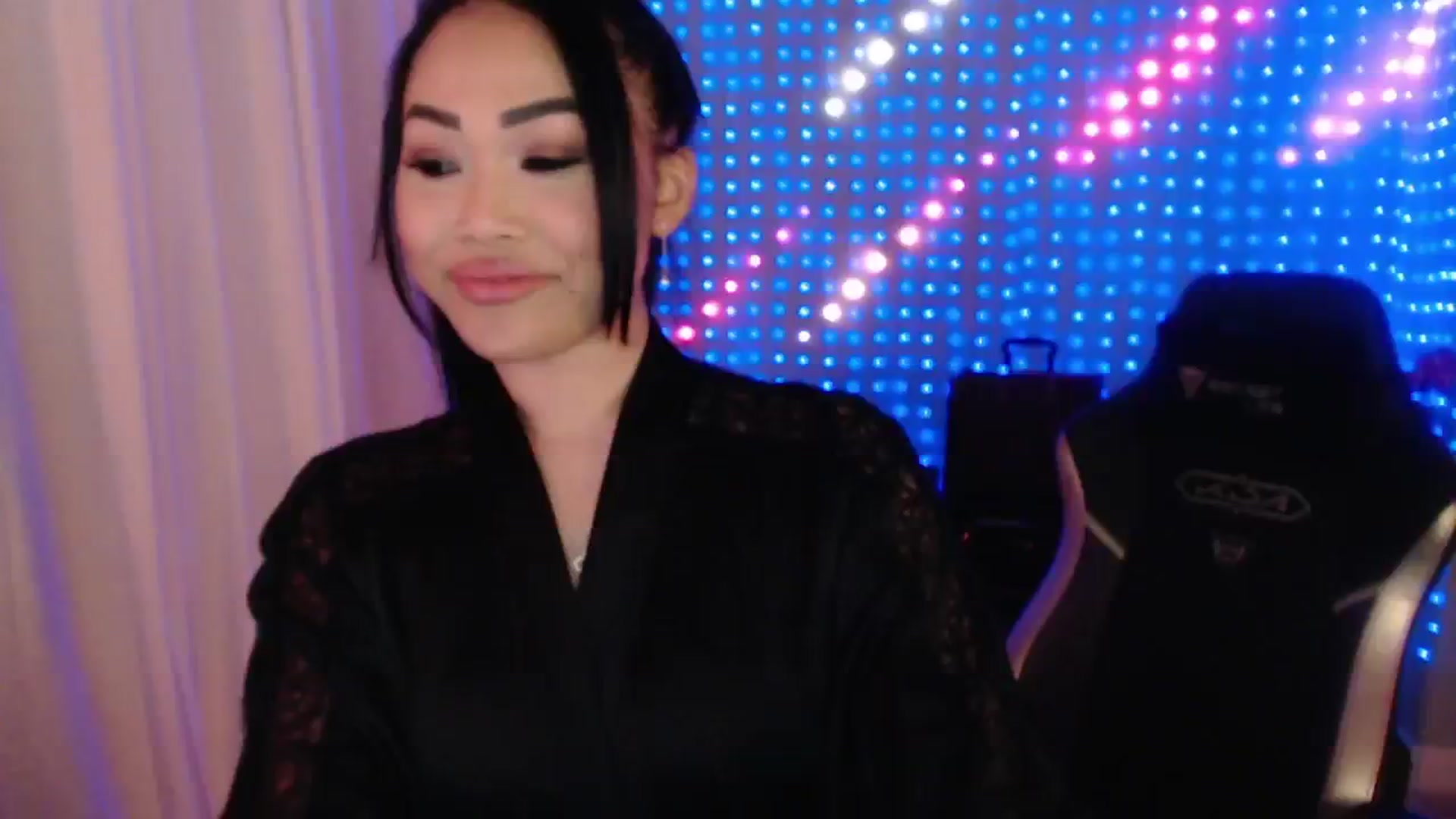 Gallery image thumbnail from SinCityVEE's myfreecams stream on, 07/31/2024, 09:25 image 5 of 20