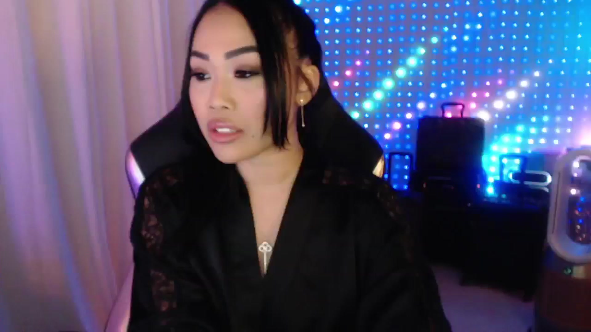 Gallery image thumbnail from SinCityVEE's myfreecams stream on, 07/31/2024, 09:25 image 2 of 20