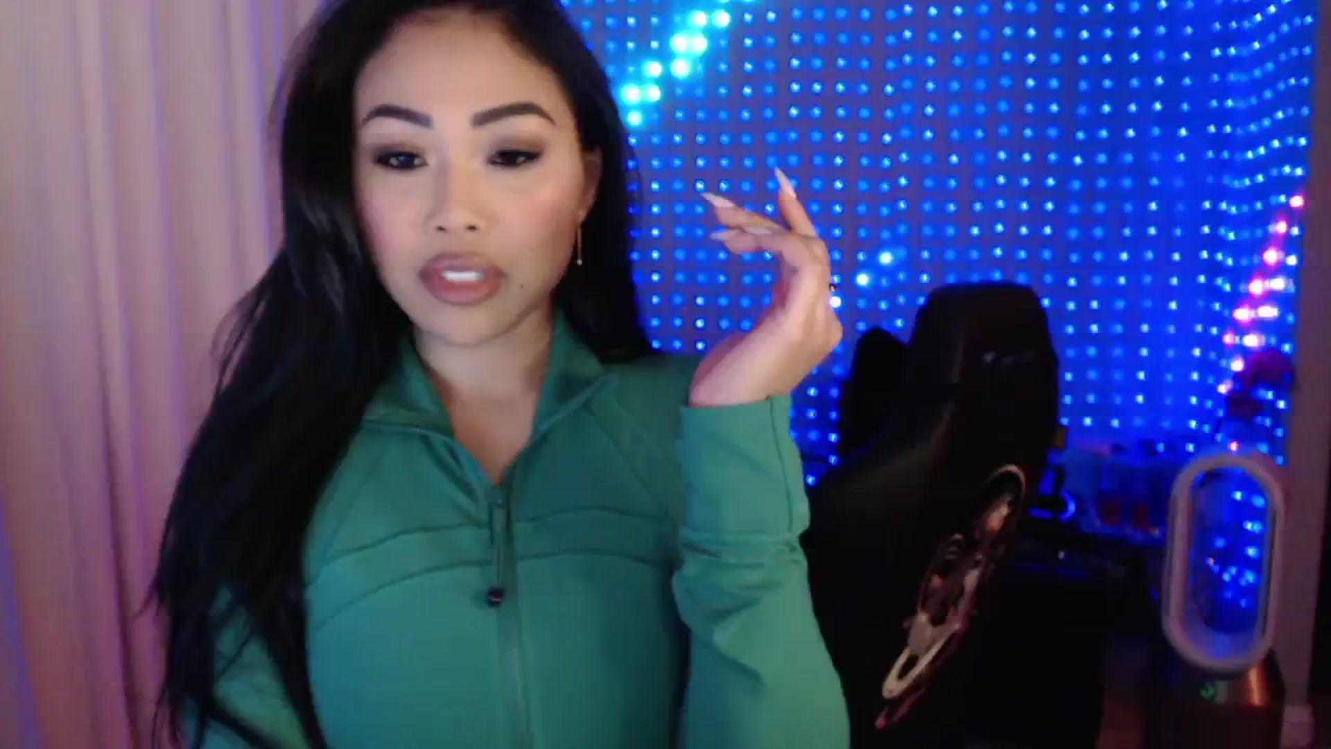 Gallery image thumbnail from SinCityVEE's myfreecams stream on, 08/05/2024, 06:04 image 18 of 20