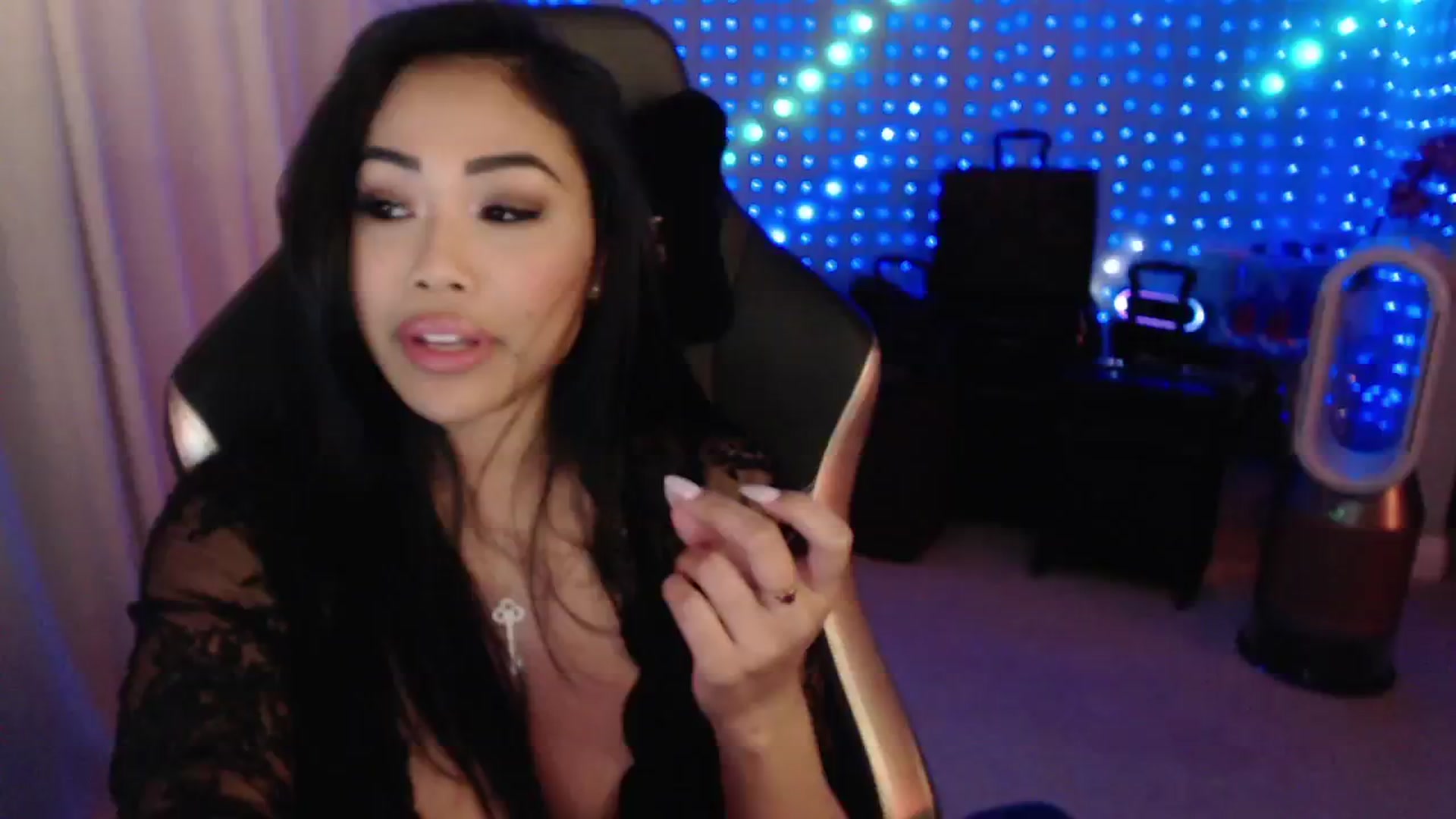 Gallery image thumbnail from SinCityVEE's myfreecams stream on, 08/05/2024, 09:34 image 10 of 20