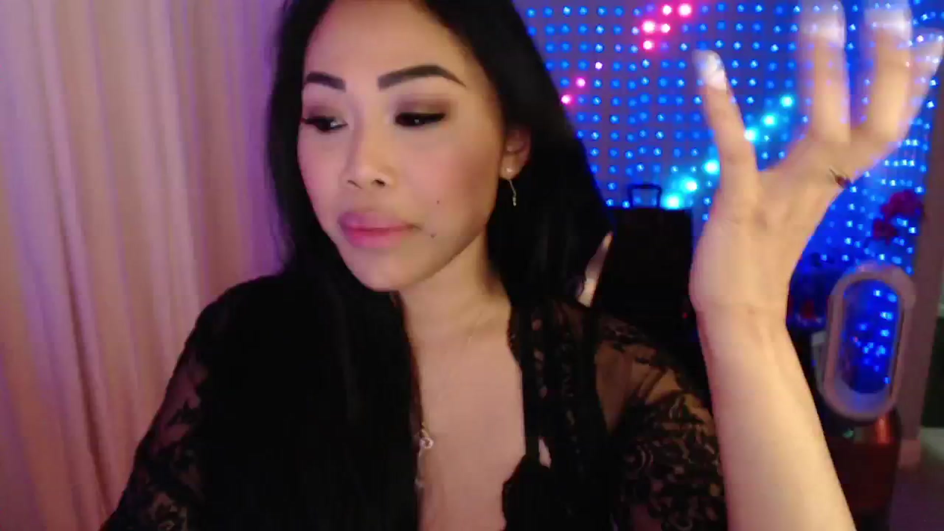 Gallery image thumbnail from SinCityVEE's myfreecams stream on, 08/05/2024, 09:34 image 3 of 20