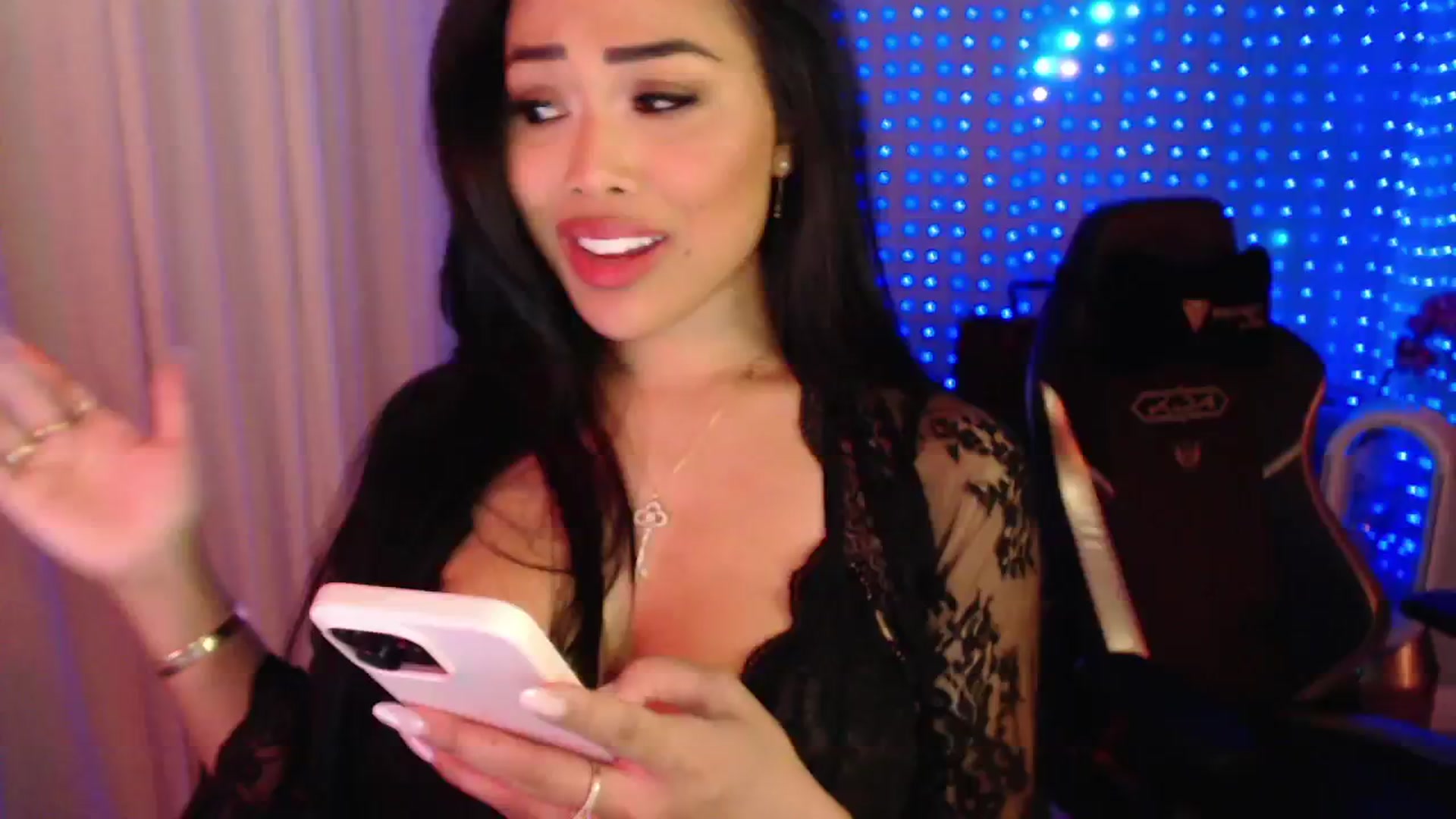 Gallery image thumbnail from SinCityVEE's myfreecams stream on, 08/05/2024, 12:31 image 4 of 20
