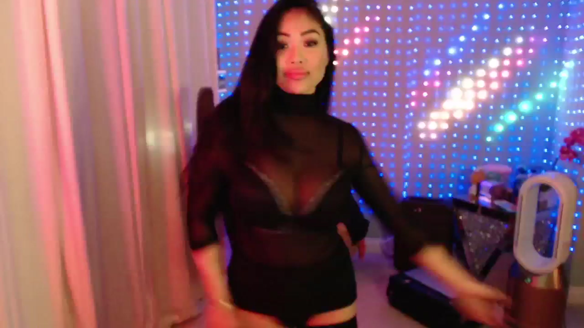 Gallery image thumbnail from SinCityVEE's myfreecams stream on, 08/24/2024, 14:55 image 6 of 20