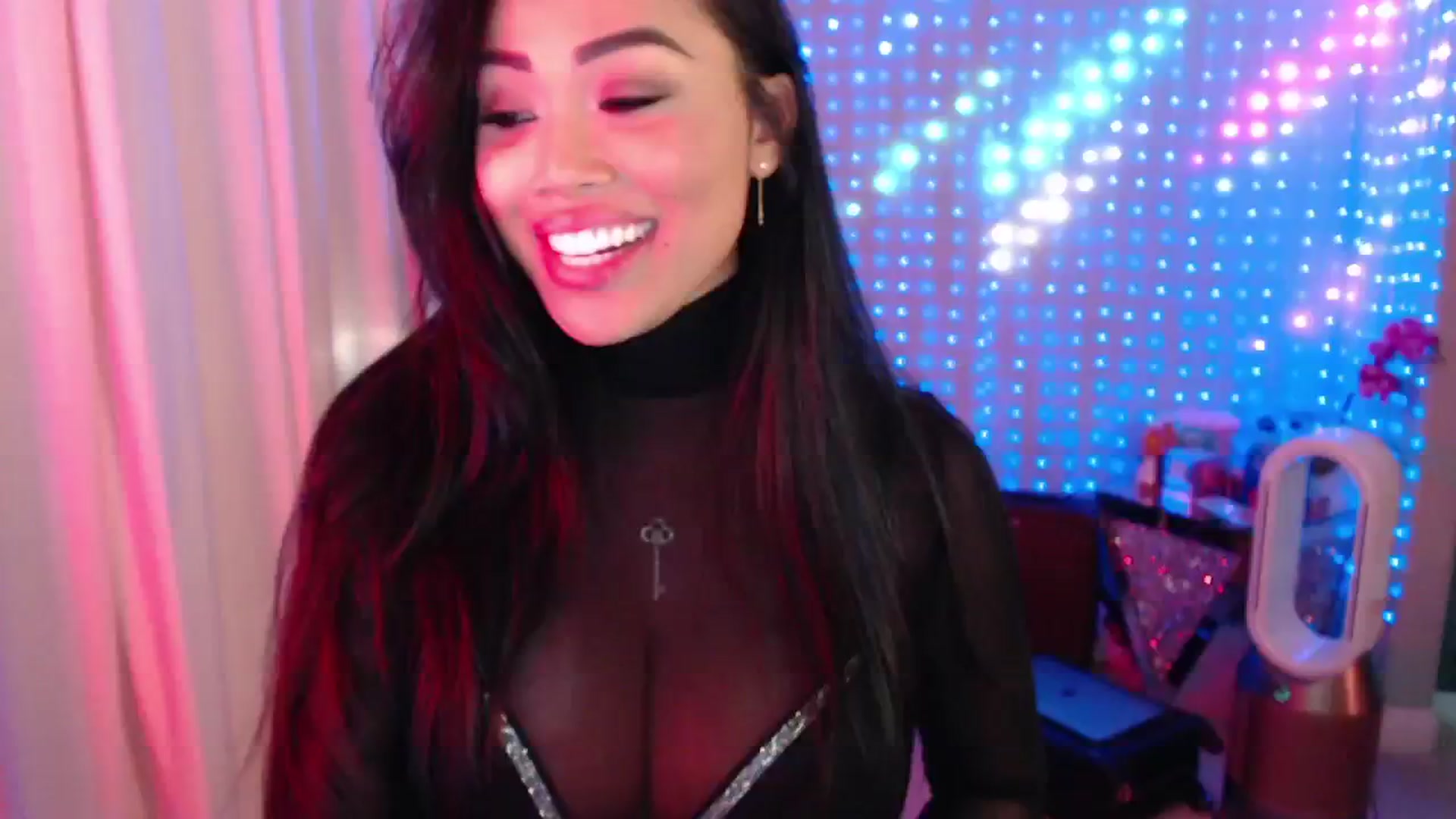 Gallery image thumbnail from SinCityVEE's myfreecams stream on, 08/24/2024, 14:55 image 20 of 20