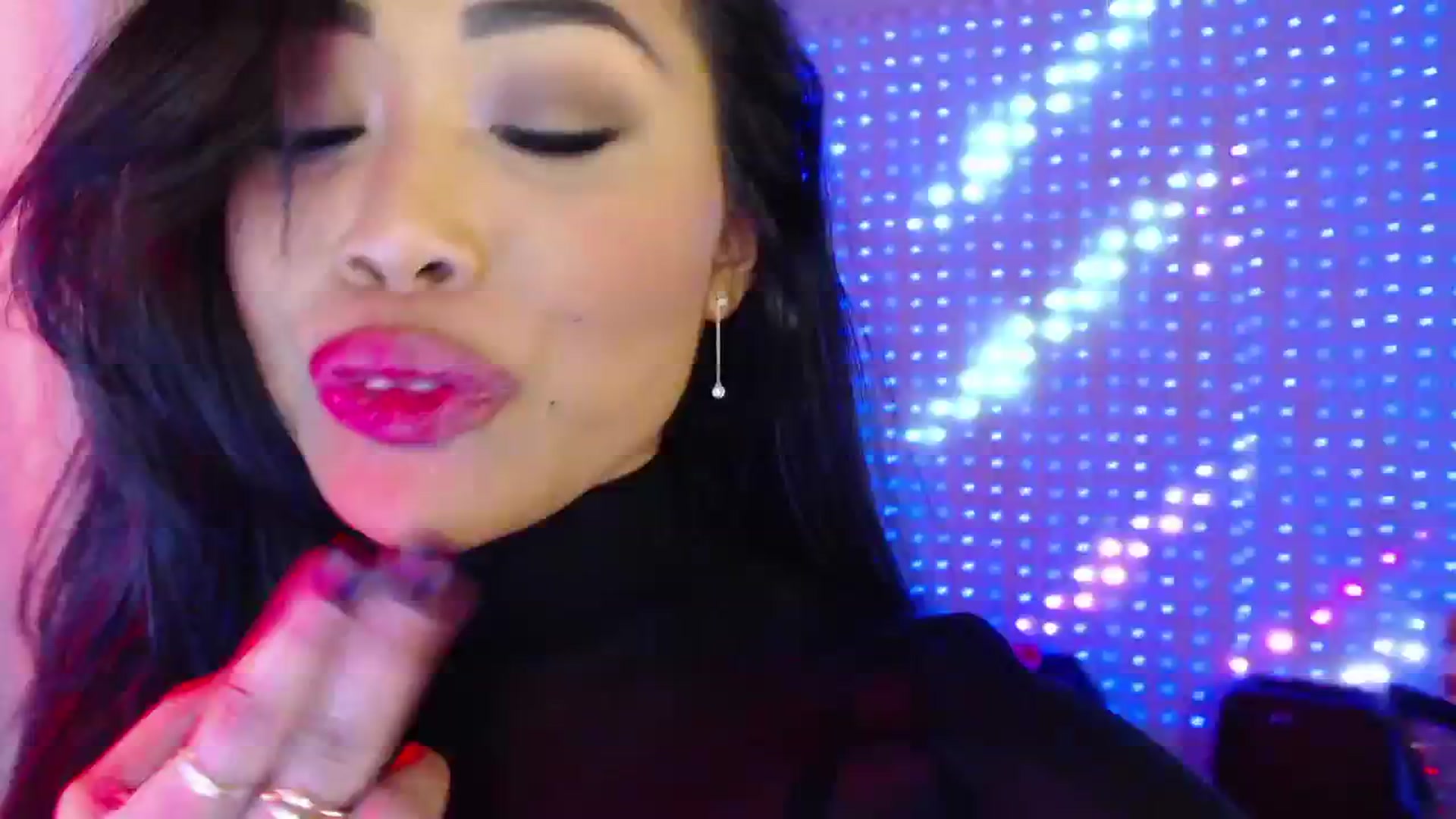 Gallery image thumbnail from SinCityVEE's myfreecams stream on, 08/24/2024, 16:00 image 1 of 20