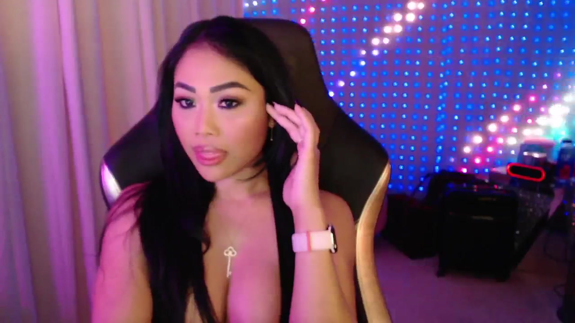 Gallery image thumbnail from SinCityVEE's myfreecams stream on, 09/01/2024, 08:55 image 13 of 20