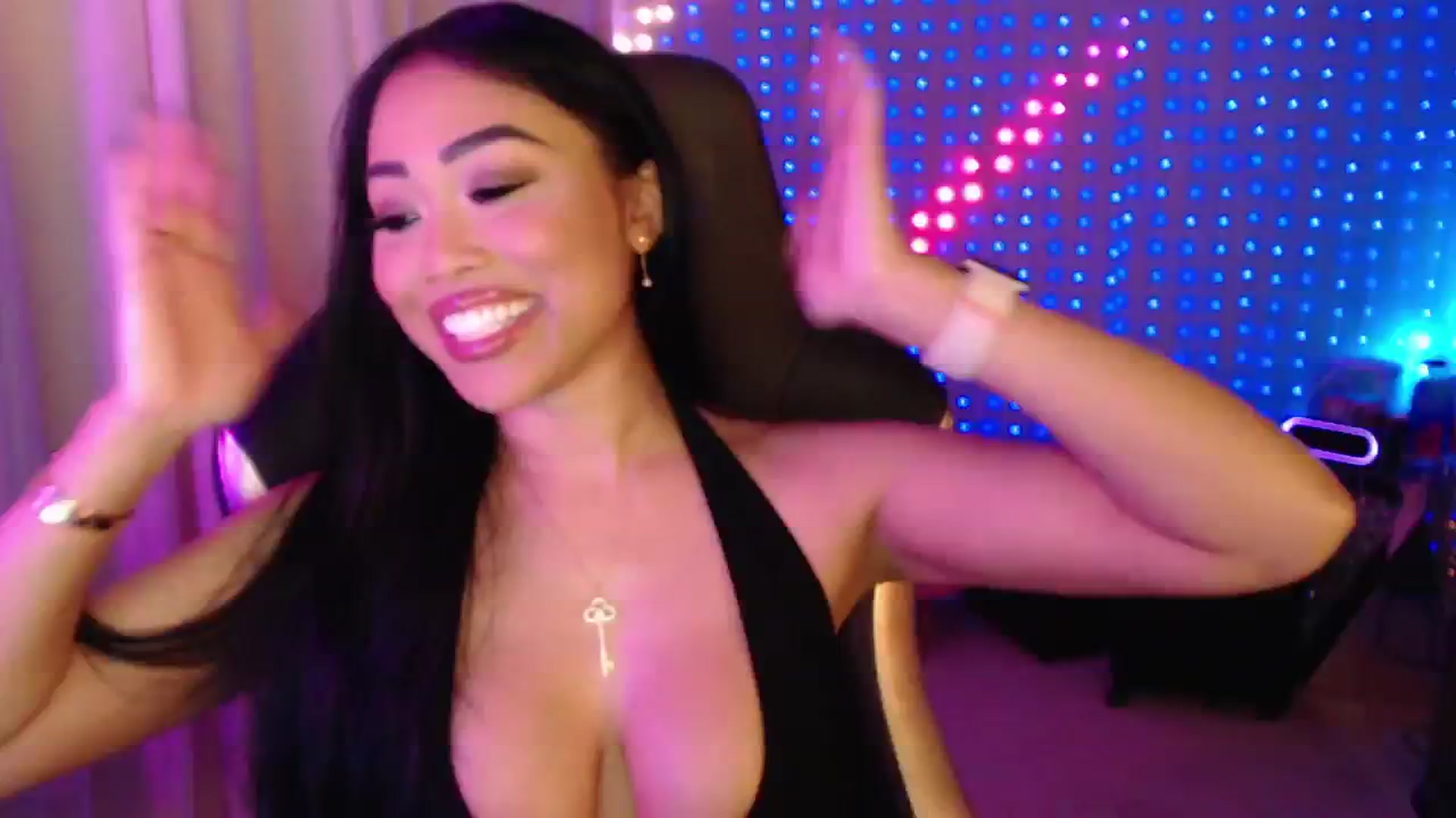 Gallery image thumbnail from SinCityVEE's myfreecams stream on, 09/01/2024, 08:55 image 6 of 20