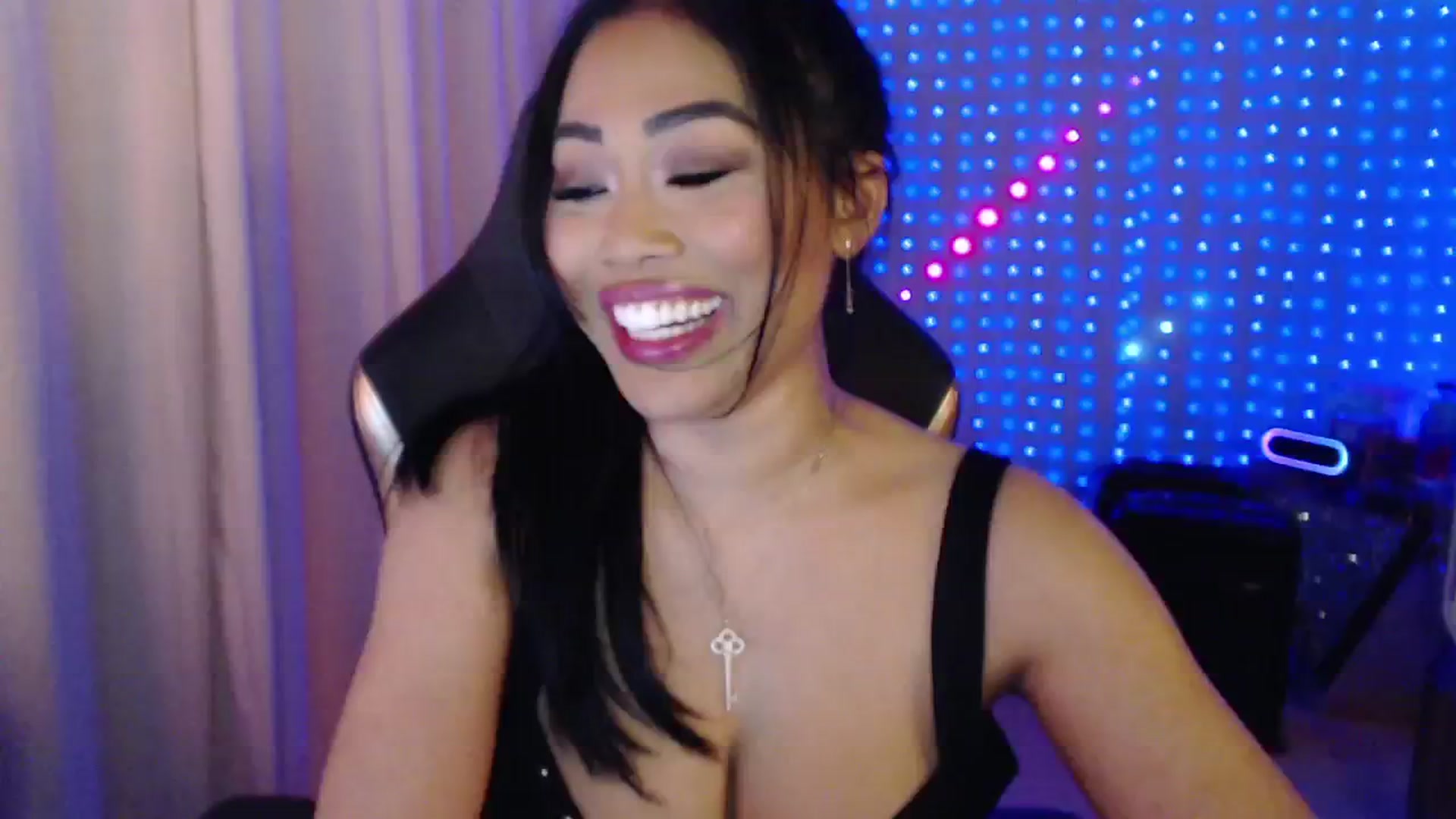 Gallery image thumbnail from SinCityVEE's myfreecams stream on, 09/02/2024, 10:06 image 15 of 20
