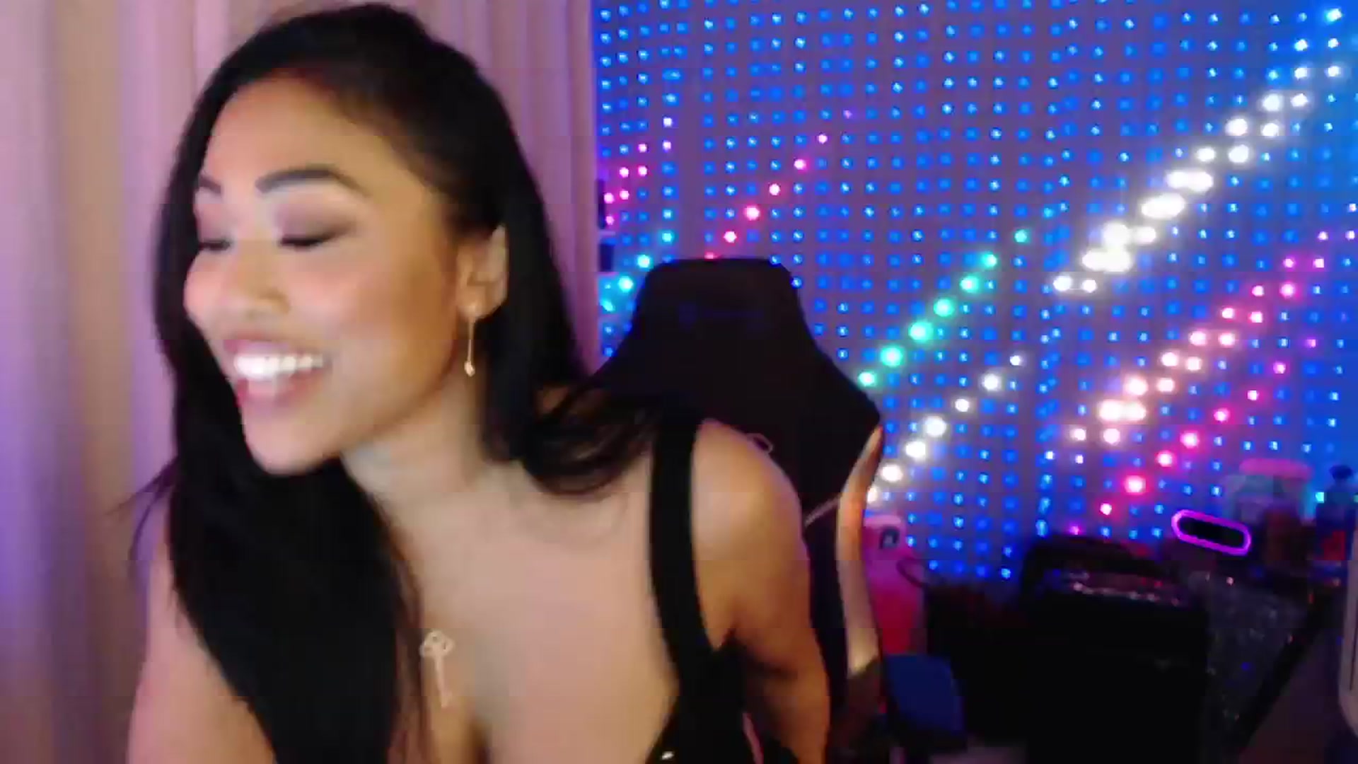 Gallery image thumbnail from SinCityVEE's myfreecams stream on, 09/02/2024, 10:06 image 4 of 20