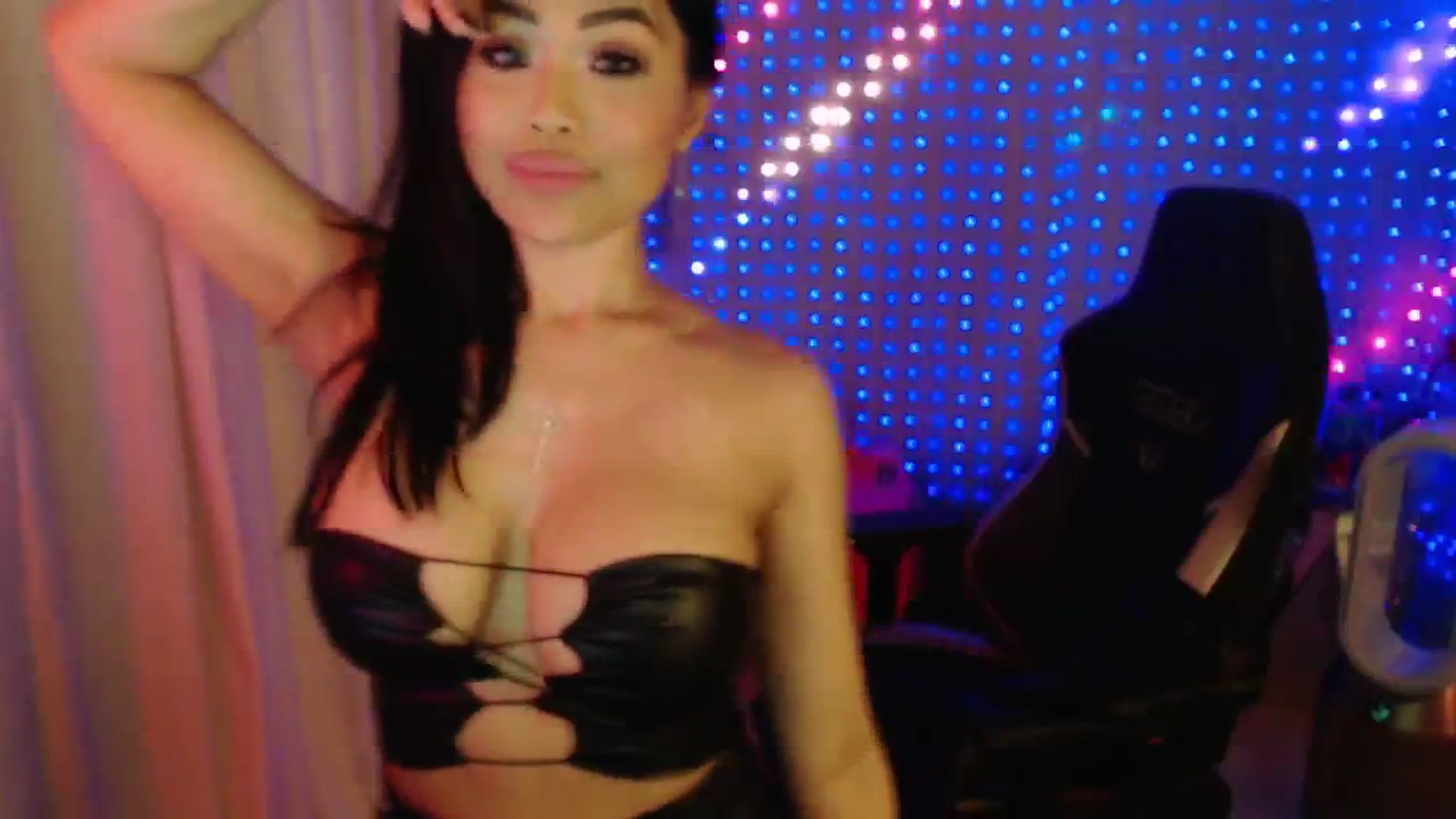 Gallery image thumbnail from SinCityVEE's myfreecams stream on, 09/03/2024, 11:37 image 9 of 20