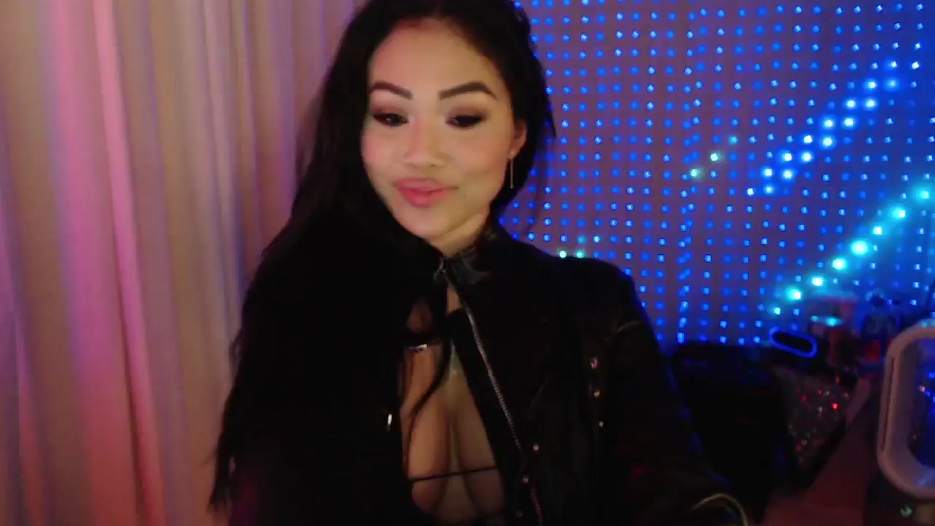 Gallery image thumbnail from SinCityVEE's myfreecams stream on, 09/03/2024, 11:43 image 13 of 20