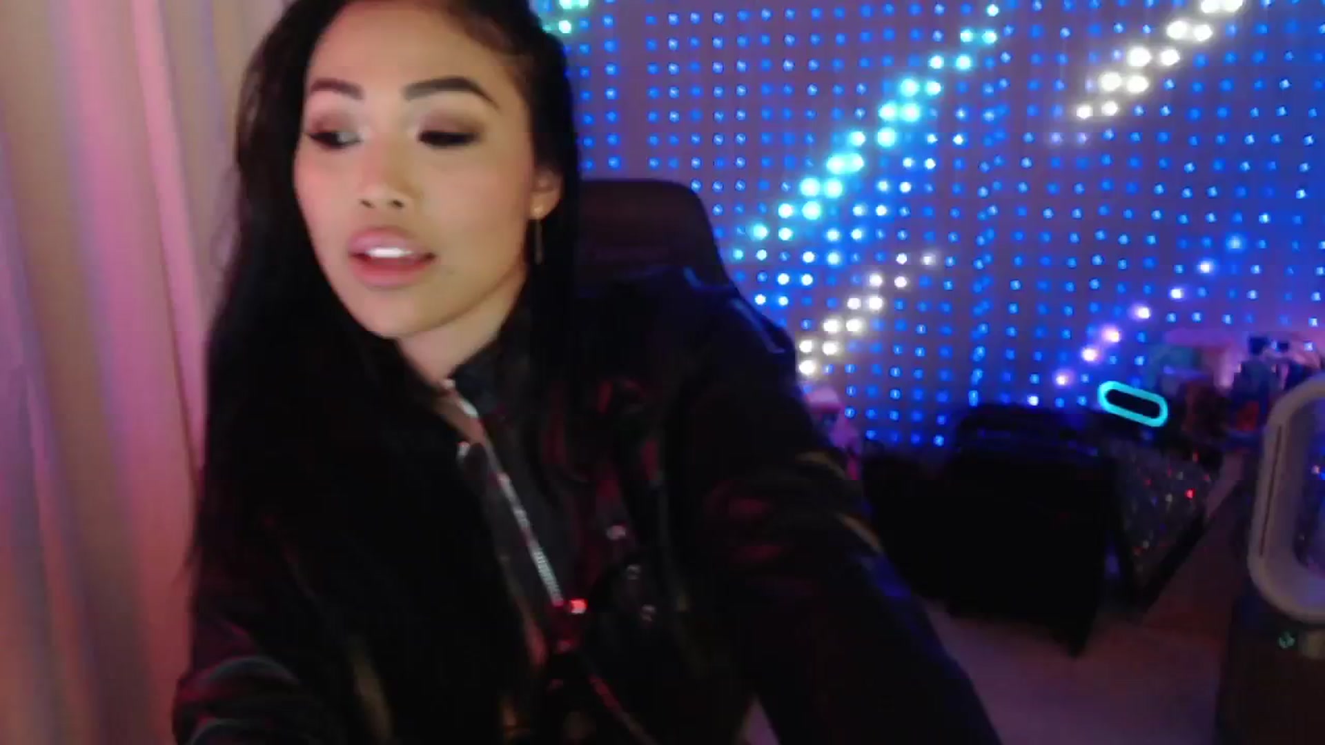 Gallery image thumbnail from SinCityVEE's myfreecams stream on, 09/03/2024, 11:43 image 20 of 20