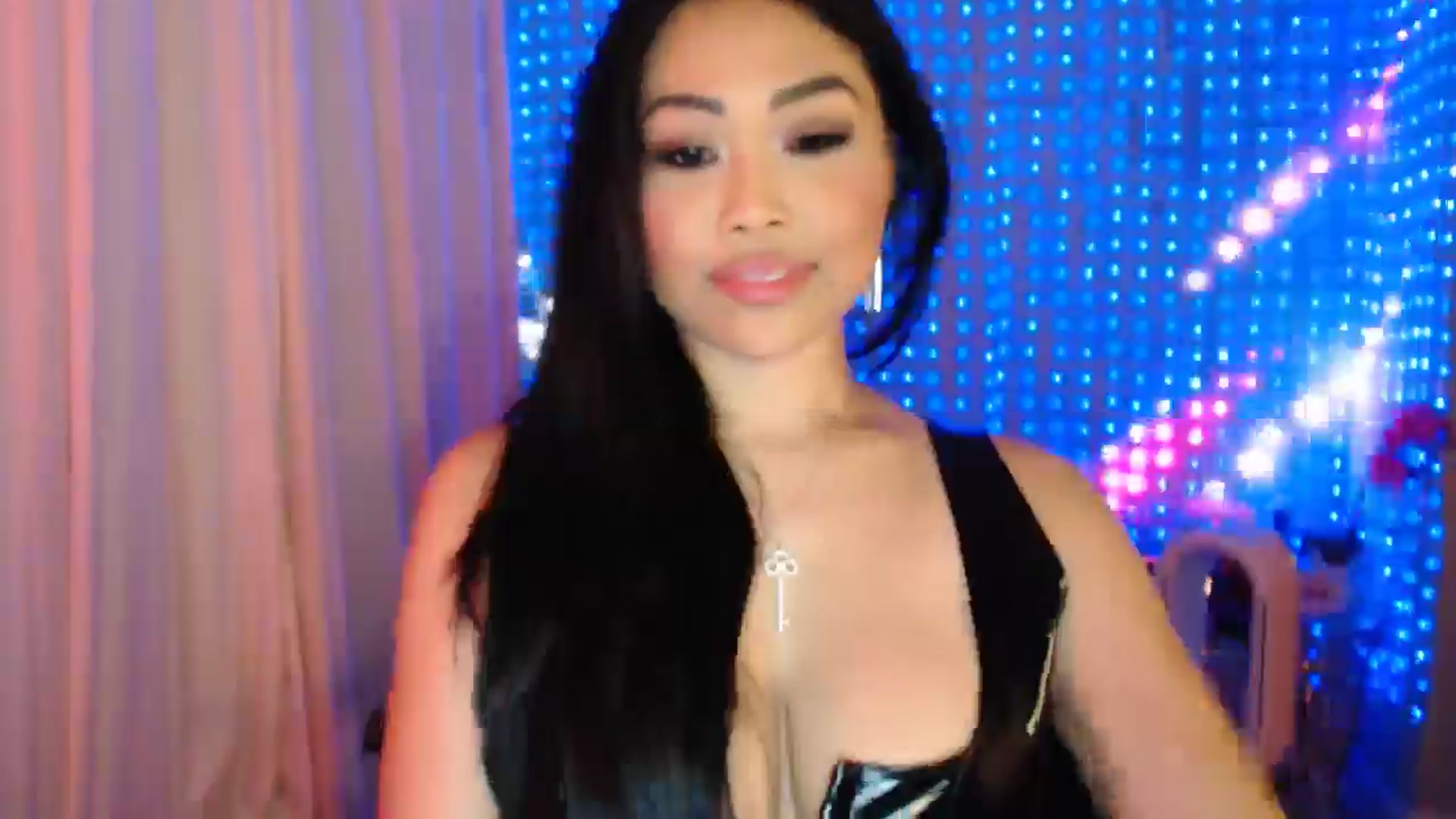 Gallery image thumbnail from SinCityVEE's myfreecams stream on, 09/07/2024, 06:59 image 8 of 20