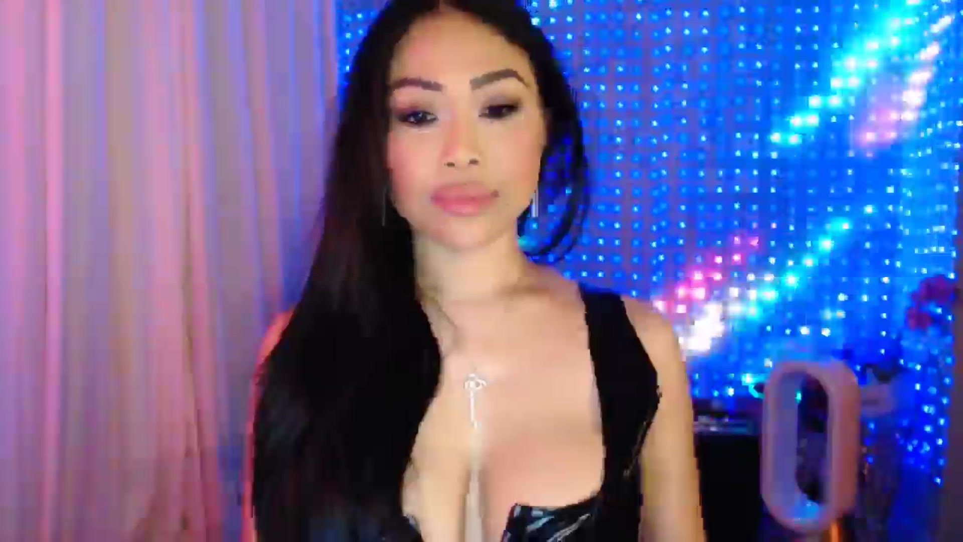 Gallery image thumbnail from SinCityVEE's myfreecams stream on, 09/07/2024, 06:59 image 9 of 20