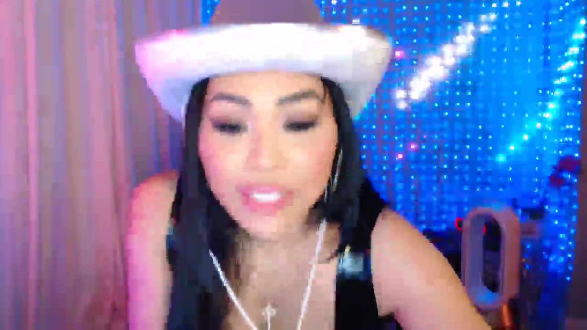Gallery image thumbnail from SinCityVEE's myfreecams stream on, 09/07/2024, 07:33 image 10 of 20