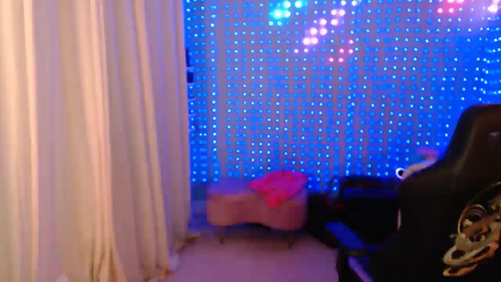 Gallery image thumbnail from SinCityVEE's myfreecams stream on, 09/07/2024, 09:19 image 20 of 20