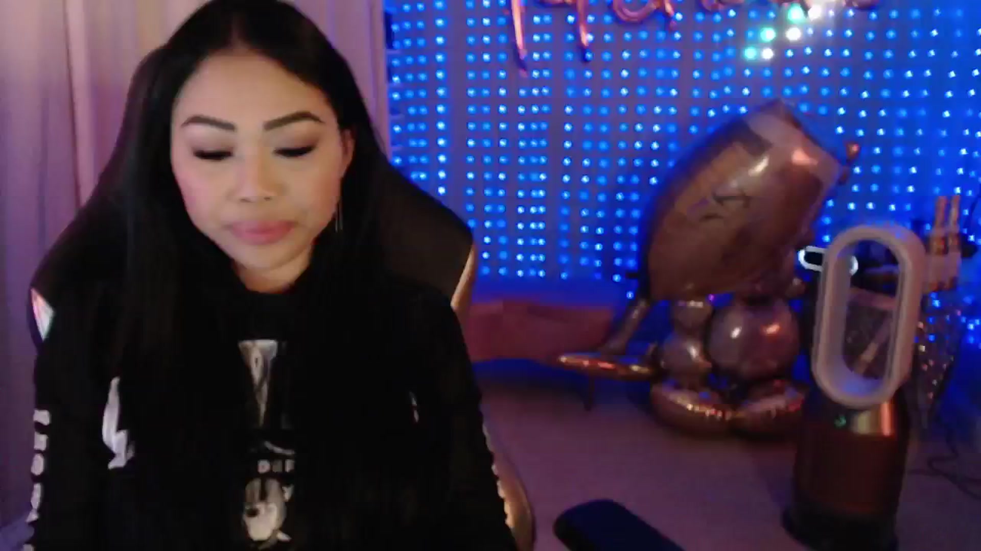 Gallery image thumbnail from SinCityVEE's myfreecams stream on, 09/10/2024, 06:27 image 18 of 20