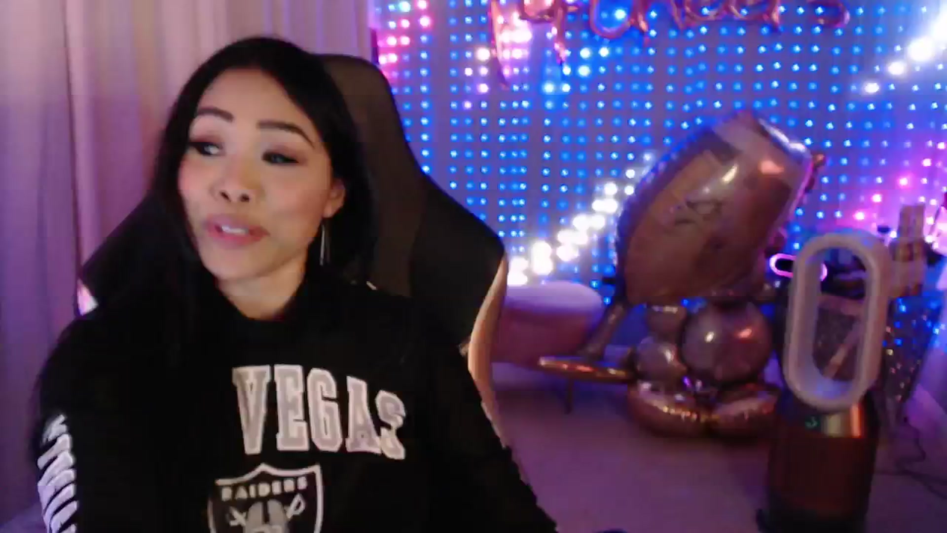 Gallery image thumbnail from SinCityVEE's myfreecams stream on, 09/10/2024, 06:27 image 15 of 20