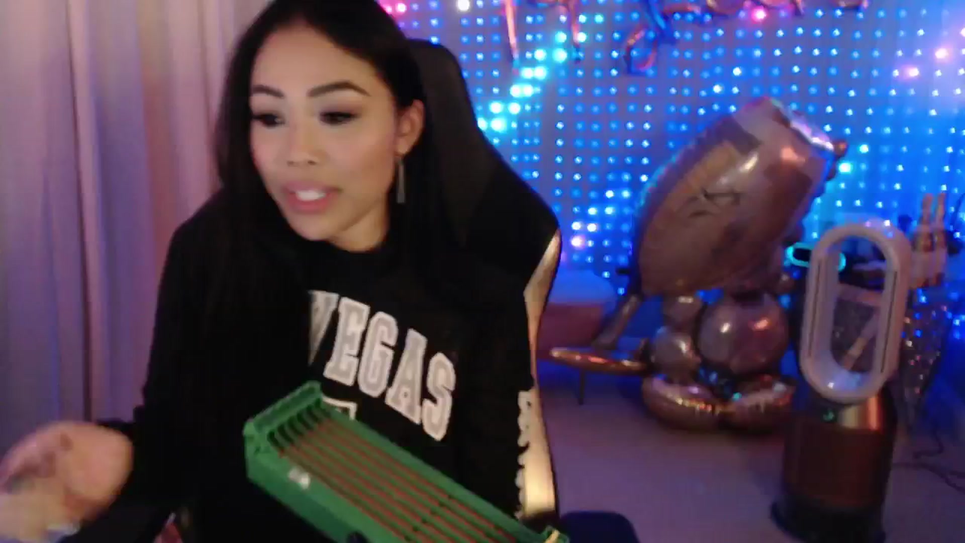 Gallery image thumbnail from SinCityVEE's myfreecams stream on, 09/10/2024, 06:27 image 20 of 20