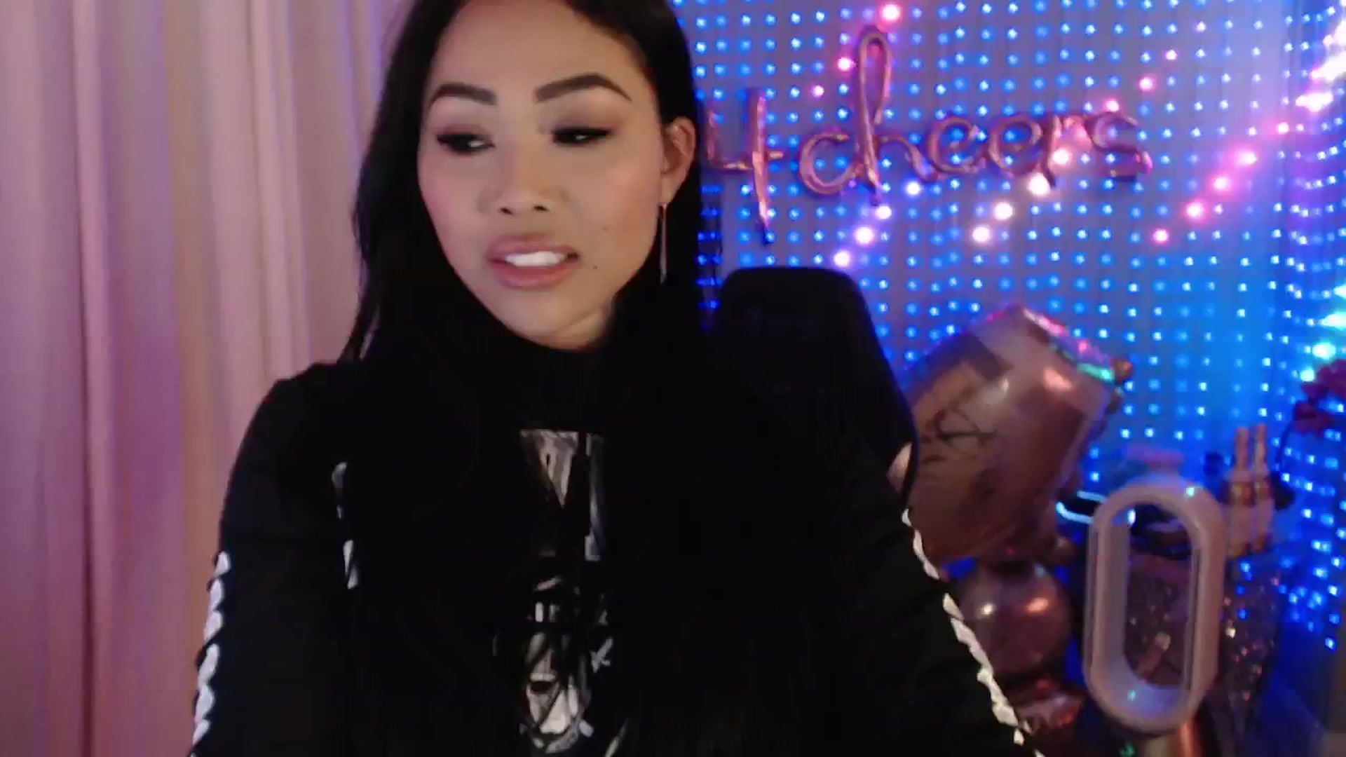 Gallery image thumbnail from SinCityVEE's myfreecams stream on, 09/10/2024, 06:27 image 11 of 20
