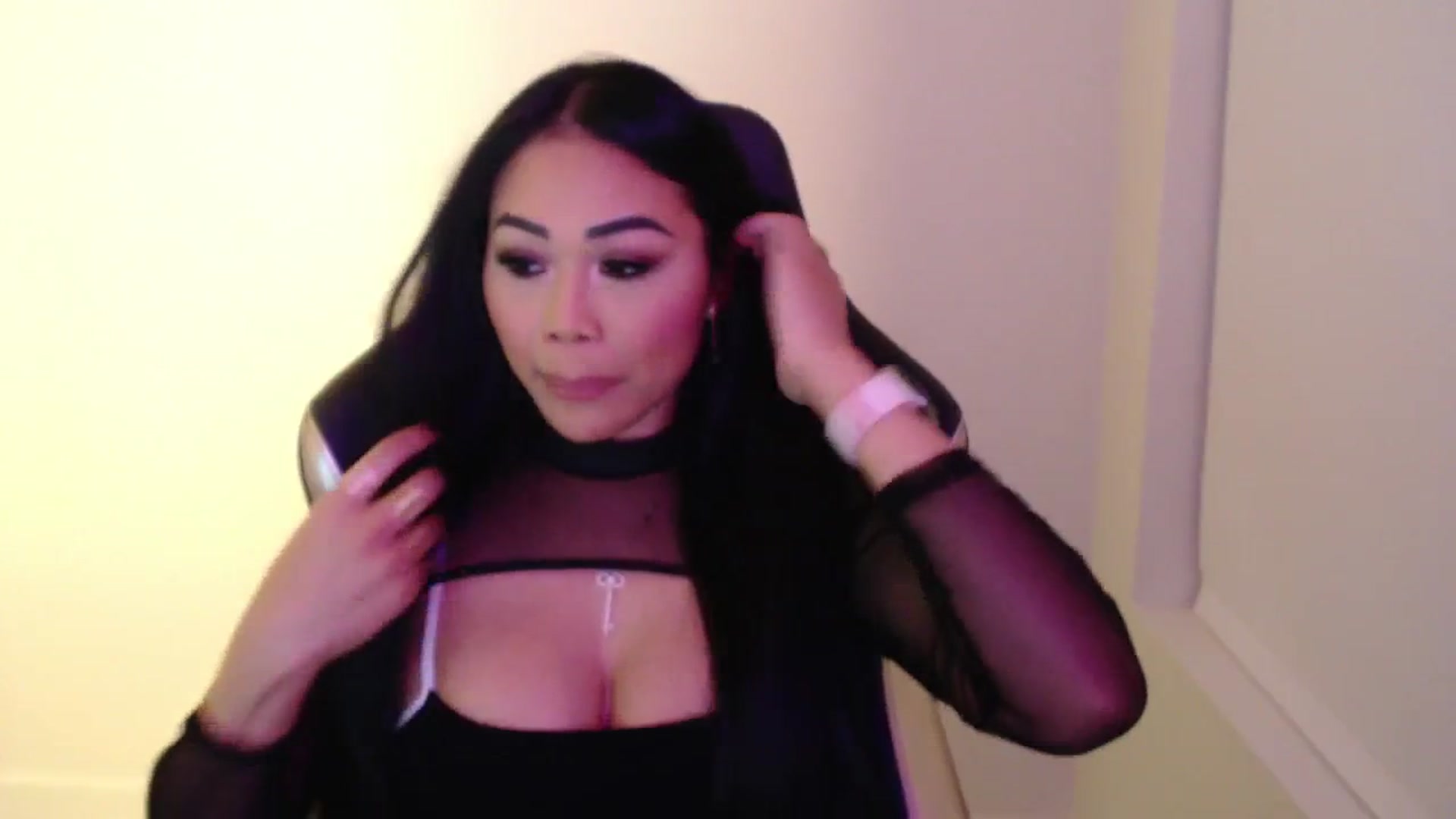 Gallery image thumbnail from SinCityVEE's myfreecams stream on, 09/14/2024, 09:19 image 12 of 20