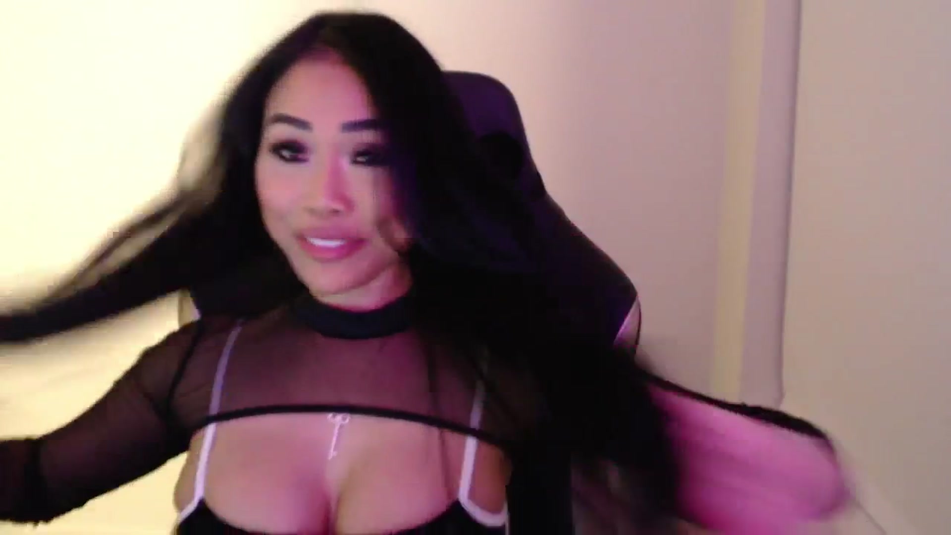 Gallery image thumbnail from SinCityVEE's myfreecams stream on, 09/14/2024, 09:19 image 8 of 20