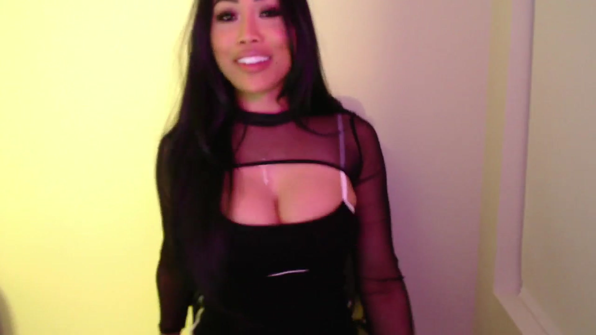 Gallery image thumbnail from SinCityVEE's myfreecams stream on, 09/14/2024, 10:05 image 9 of 20