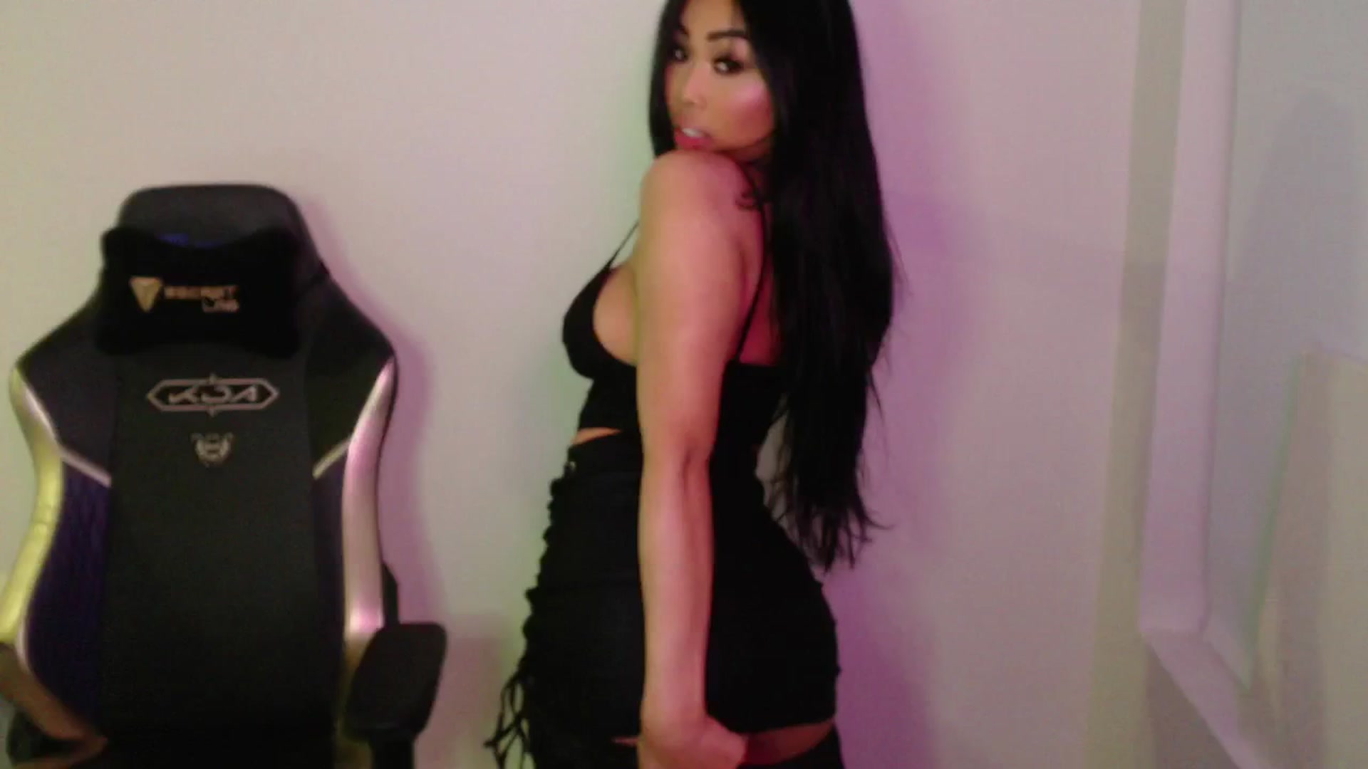 Gallery image thumbnail from SinCityVEE's myfreecams stream on, 09/18/2024, 07:58 image 6 of 20