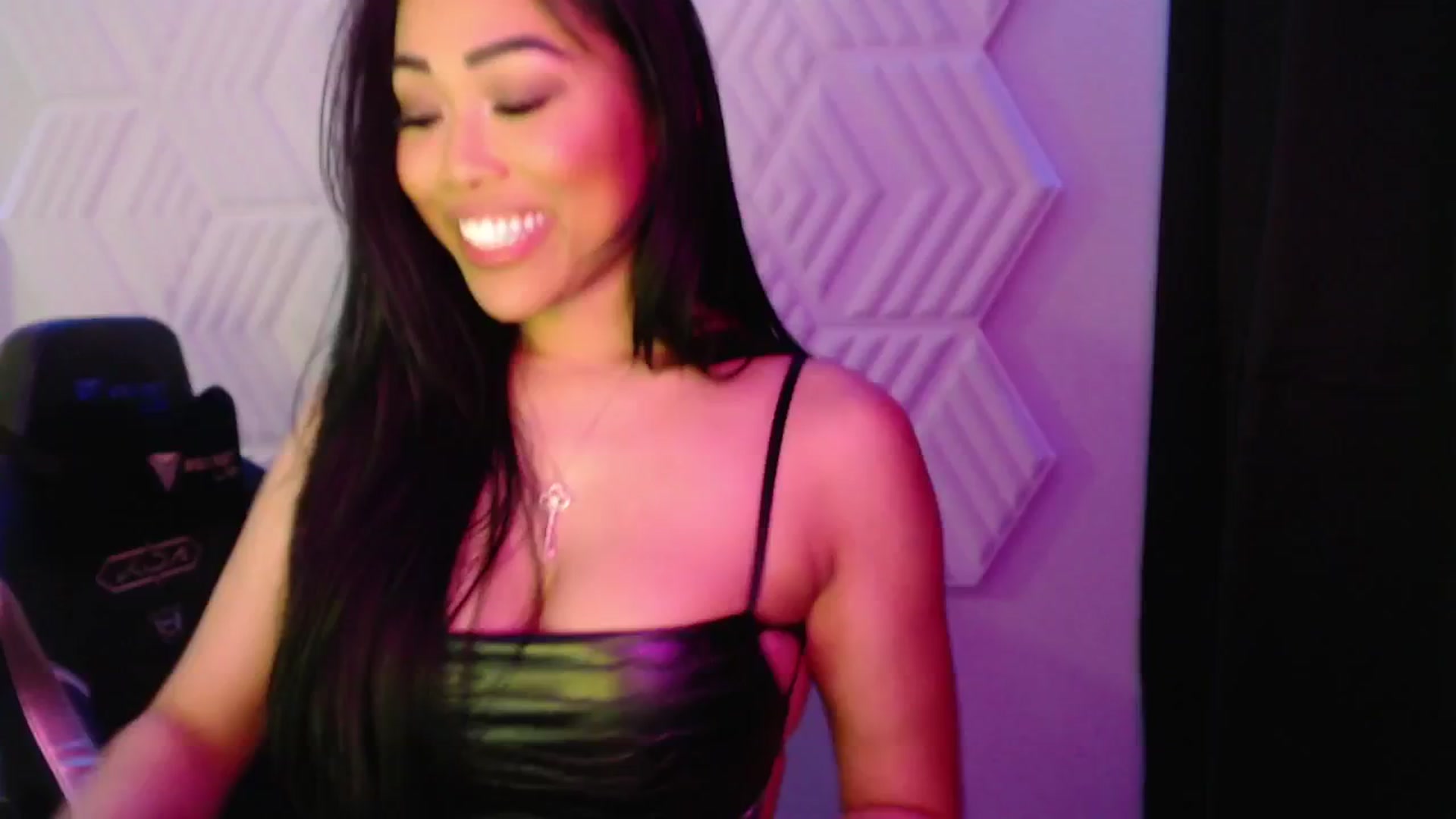 Gallery image thumbnail from SinCityVEE's myfreecams stream on, 09/21/2024, 08:45 image 5 of 20