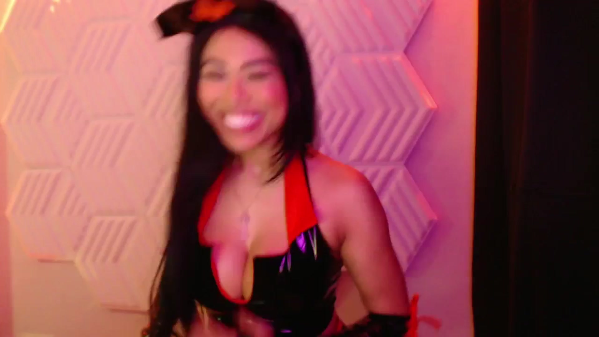 Gallery image thumbnail from SinCityVEE's myfreecams stream on, 09/21/2024, 08:45 image 15 of 20