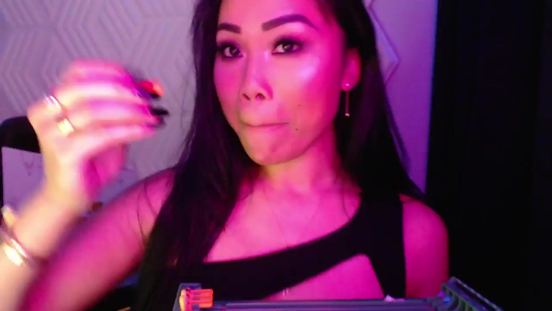 Gallery image thumbnail from SinCityVEE's myfreecams stream on, 09/22/2024, 07:15 image 3 of 20