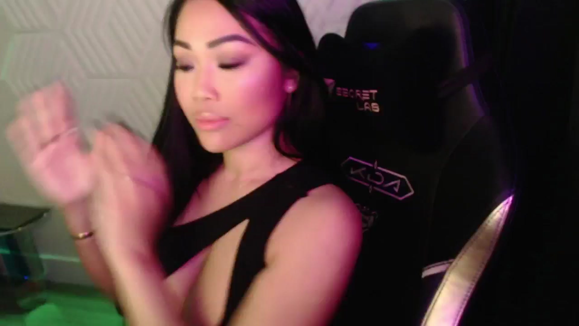 Gallery image thumbnail from SinCityVEE's myfreecams stream on, 09/22/2024, 07:15 image 20 of 20