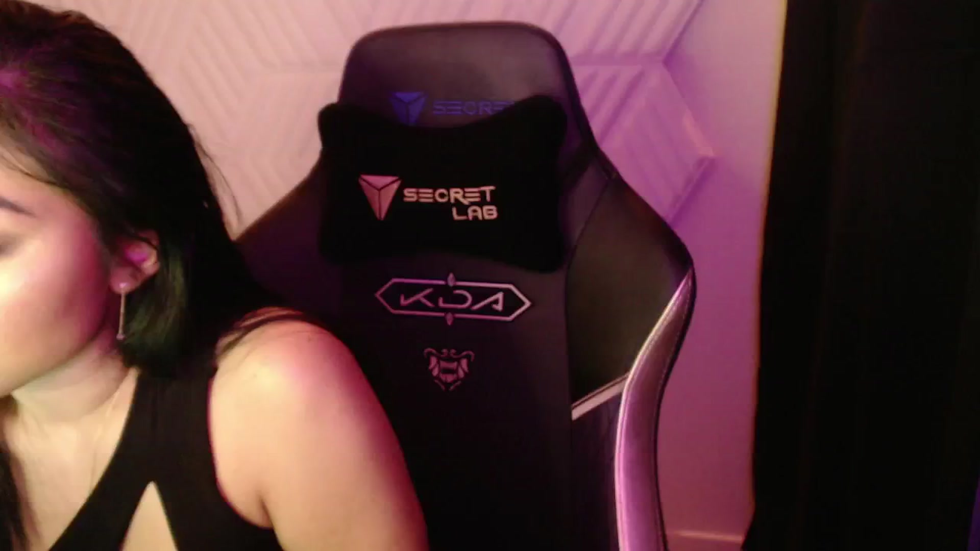 Gallery image thumbnail from SinCityVEE's myfreecams stream on, 09/22/2024, 08:25 image 11 of 20