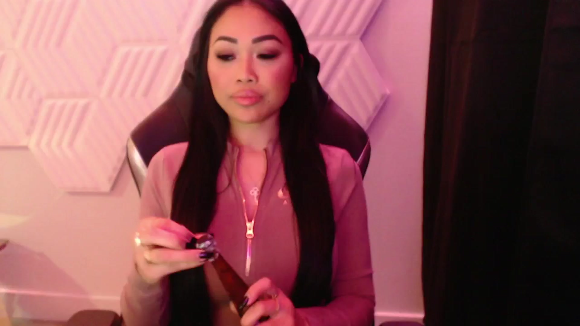 Gallery image thumbnail from SinCityVEE's myfreecams stream on, 09/27/2024, 09:41 image 6 of 20