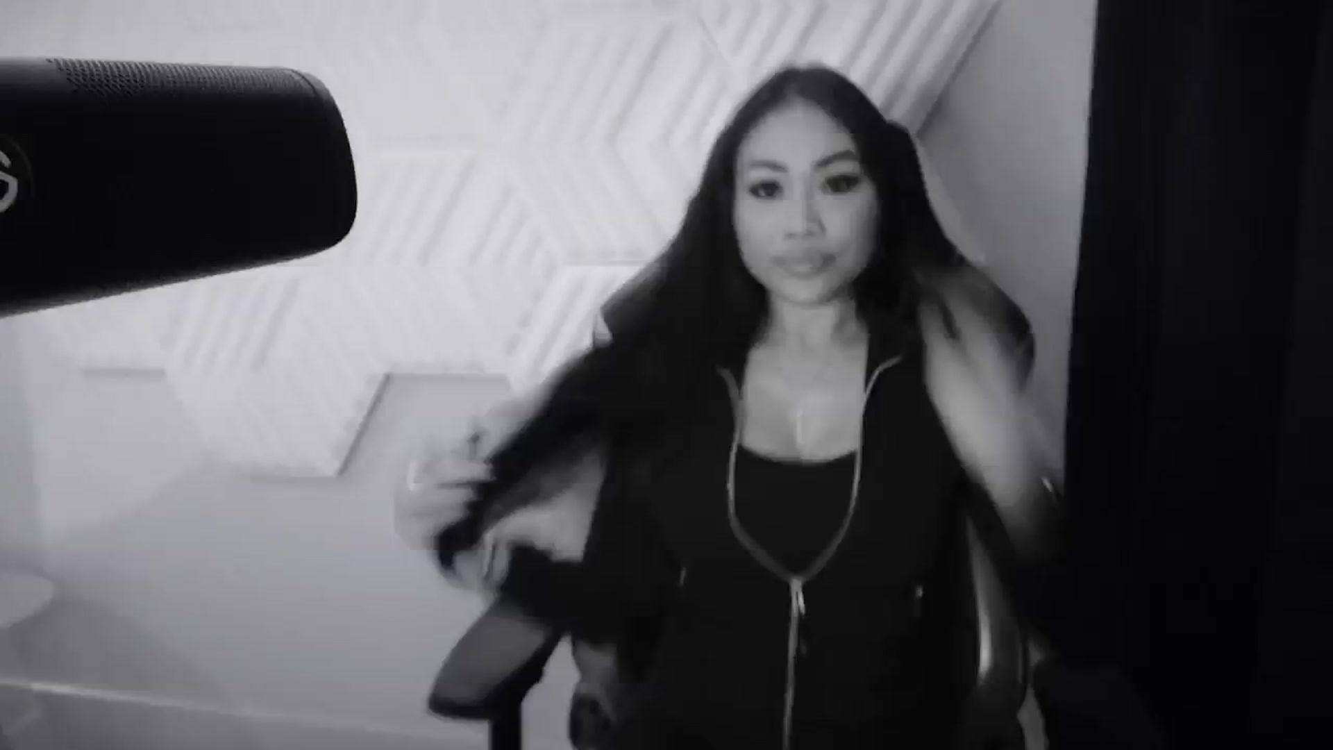 Gallery image thumbnail from SinCityVEE's myfreecams stream on, 10/26/2024, 08:35 image 4 of 20