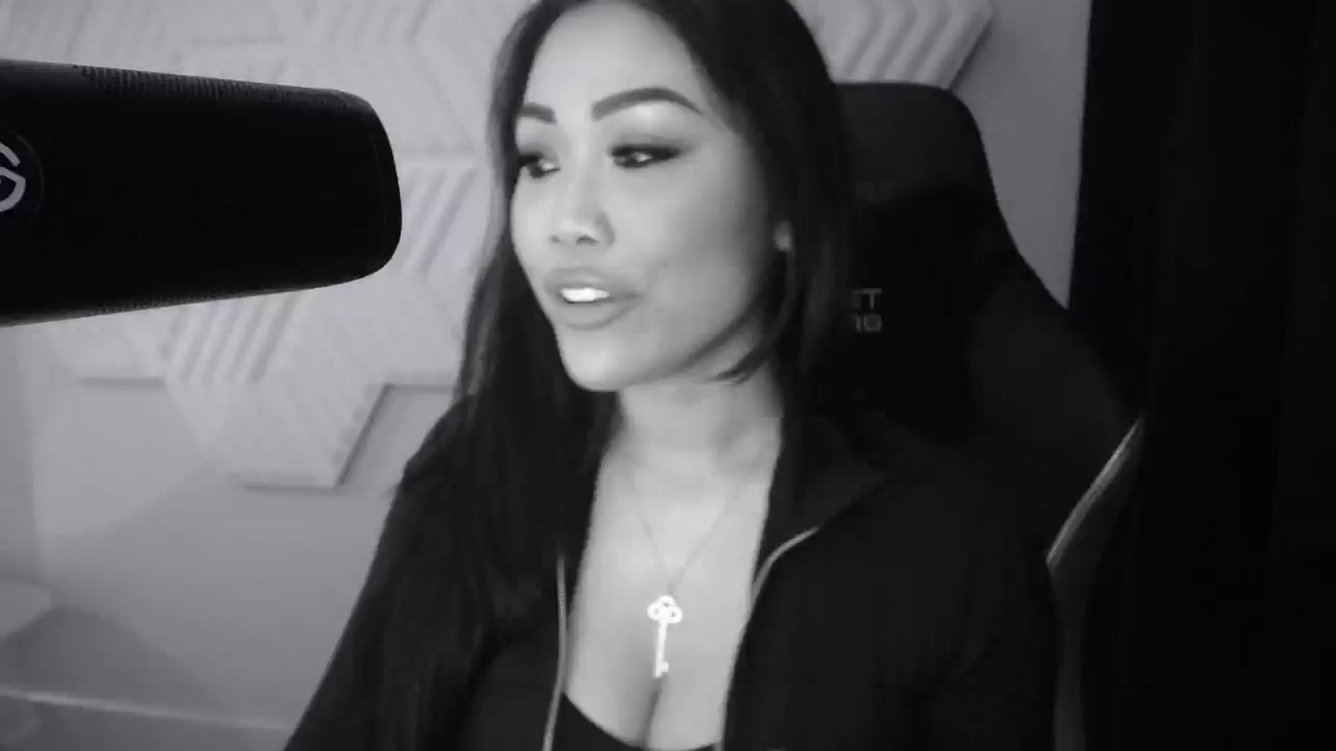 Gallery image thumbnail from SinCityVEE's myfreecams stream on, 10/26/2024, 08:35 image 1 of 20