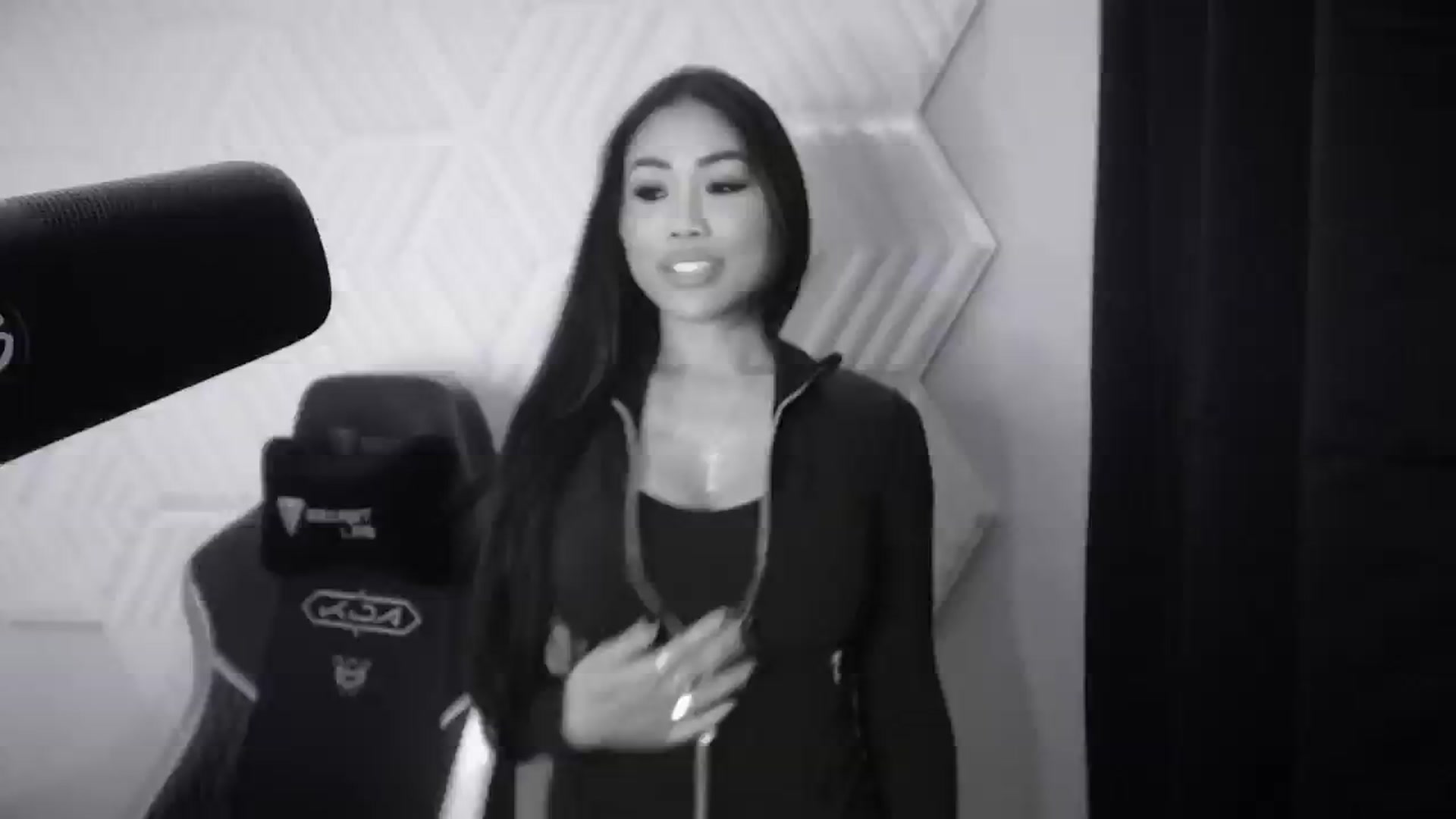 Gallery image thumbnail from SinCityVEE's myfreecams stream on, 10/26/2024, 08:35 image 5 of 20
