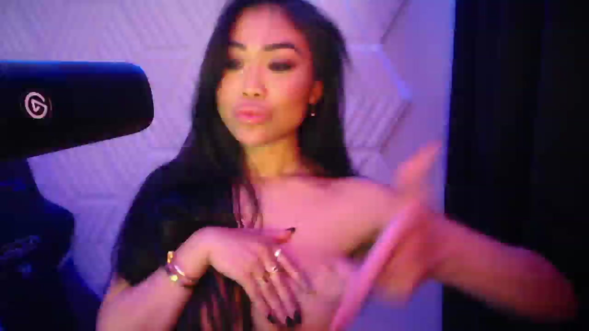 Gallery image thumbnail from SinCityVEE's myfreecams stream on, 10/27/2024, 11:37 image 18 of 20