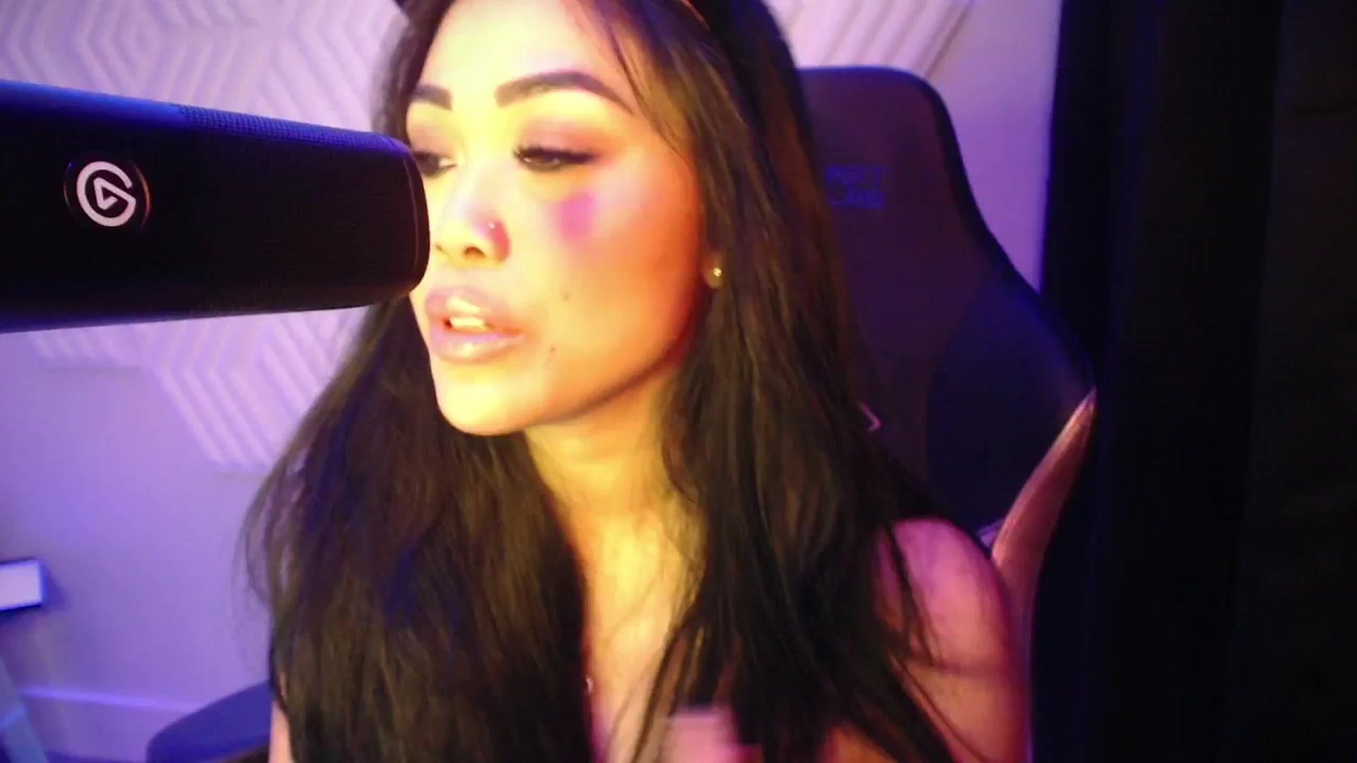 Gallery image thumbnail from SinCityVEE's myfreecams stream on, 10/27/2024, 13:50 image 5 of 20