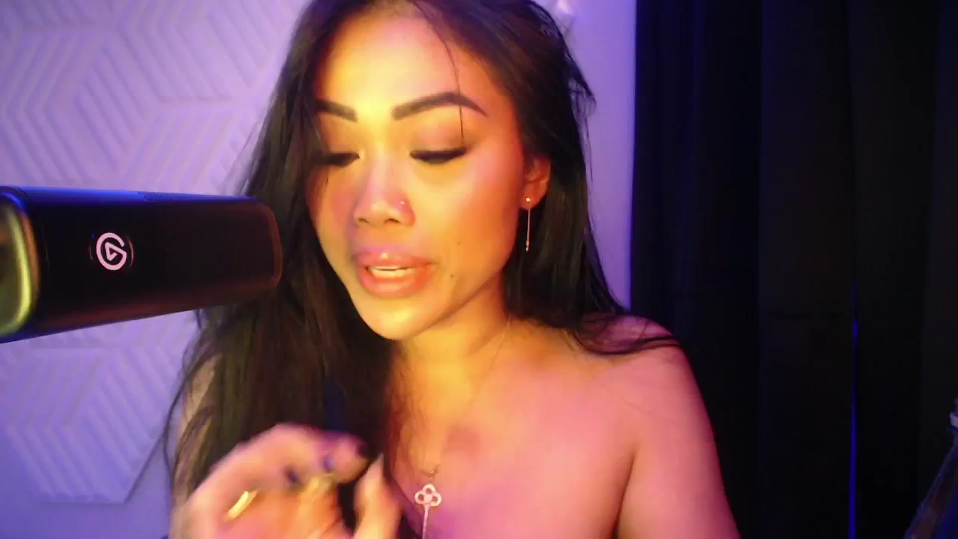 Gallery image thumbnail from SinCityVEE's myfreecams stream on, 10/27/2024, 13:50 image 15 of 20