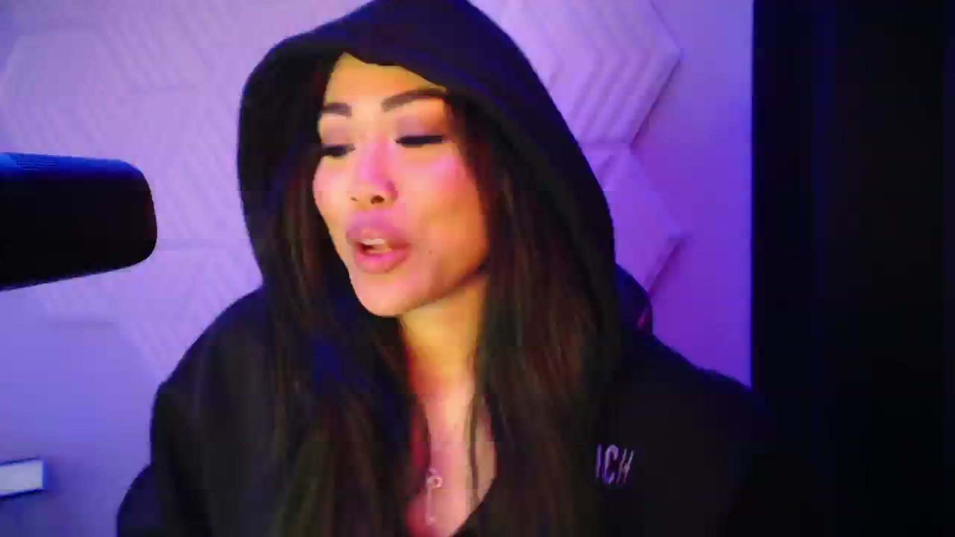 Gallery image thumbnail from SinCityVEE's myfreecams stream on, 11/01/2024, 08:58 image 1 of 20